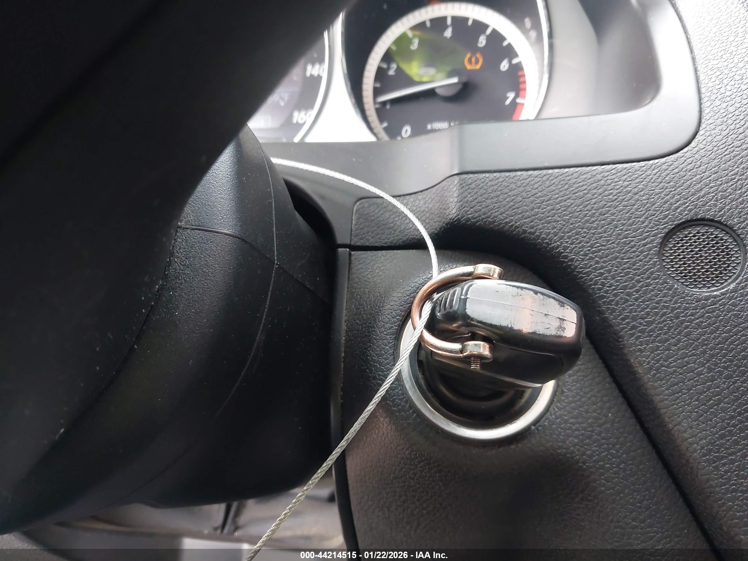 MERCEDES-BENZ C image 11