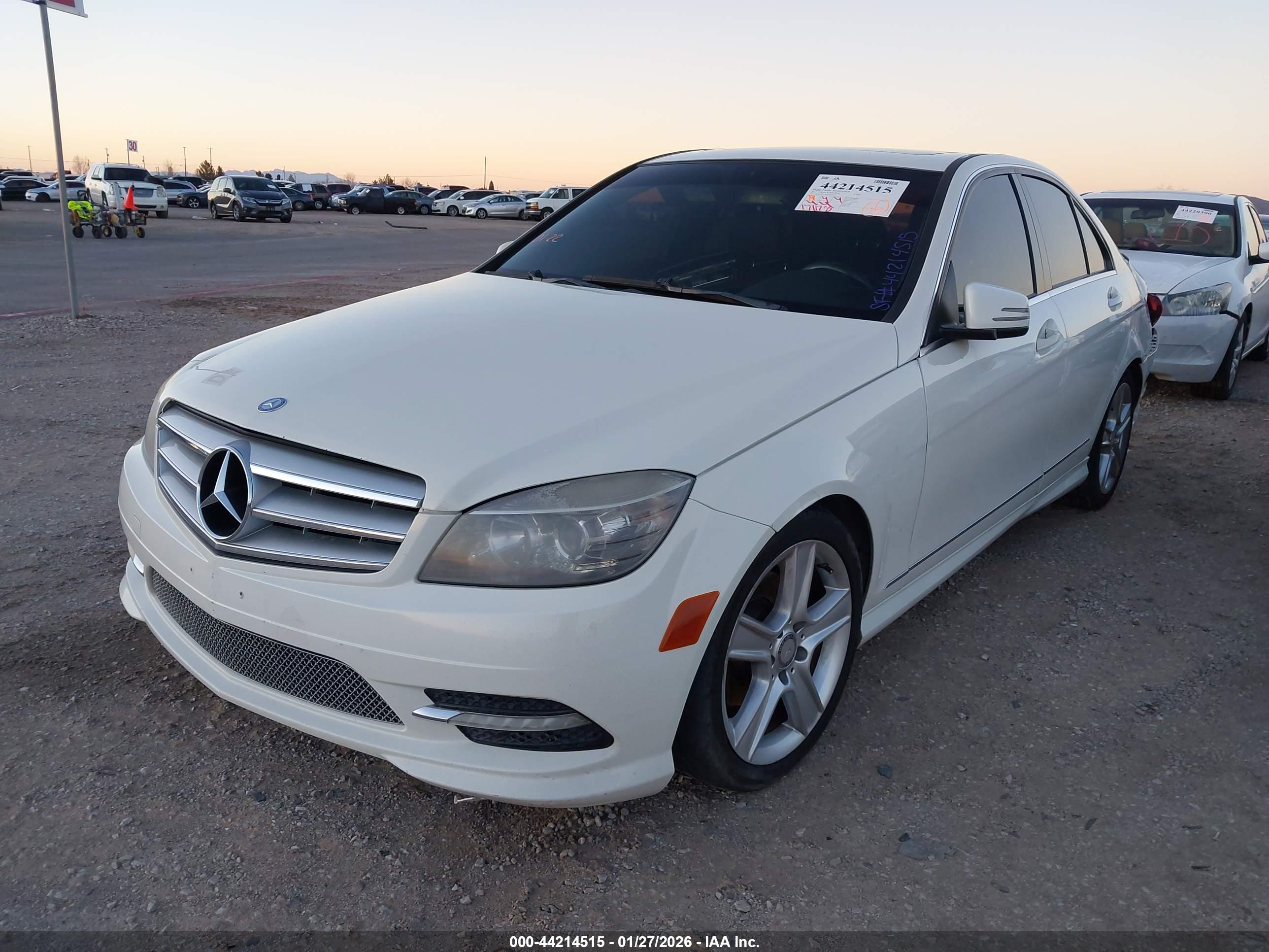 MERCEDES-BENZ C image 2