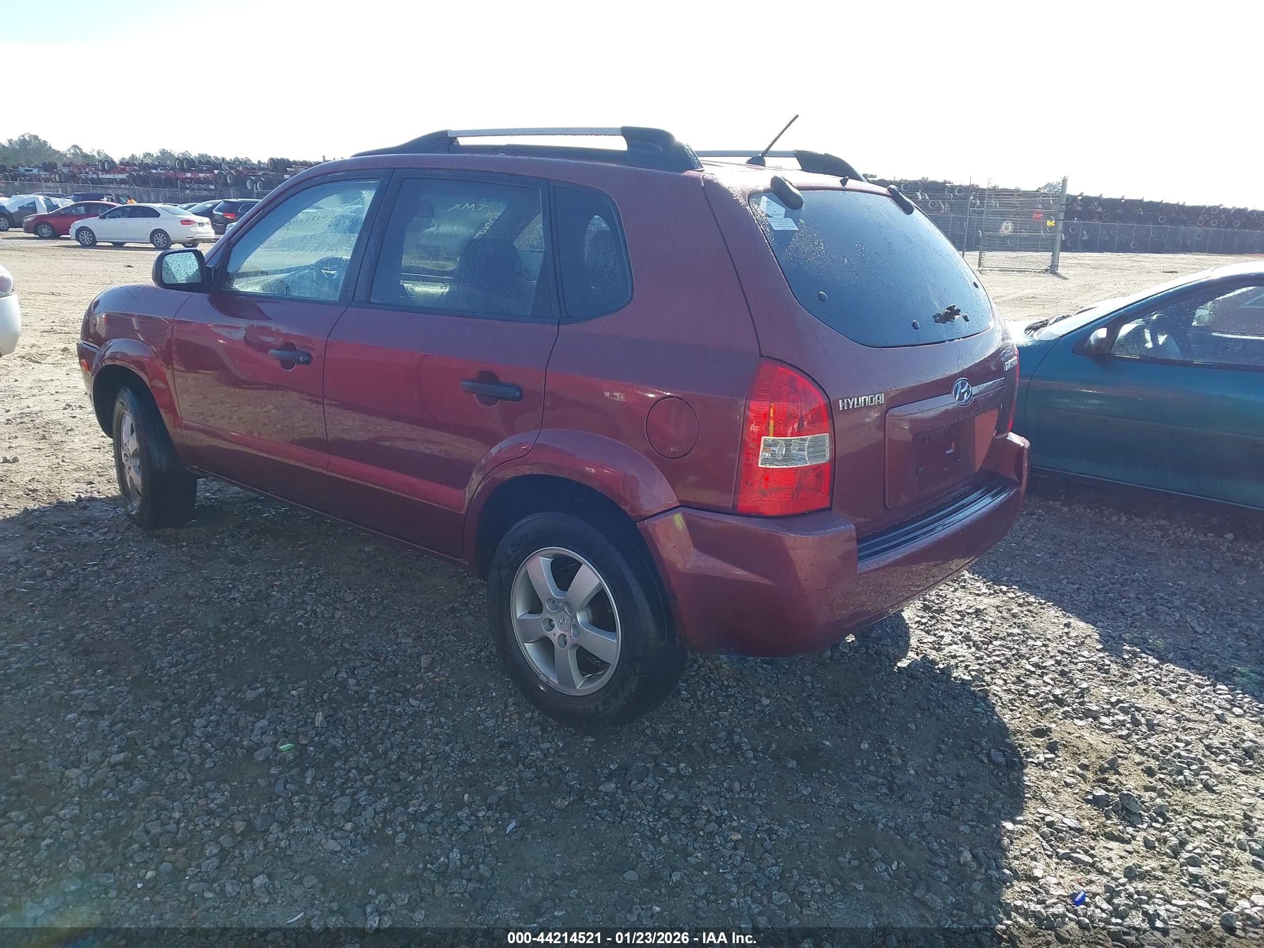 HYUNDAI TUCSON image 3