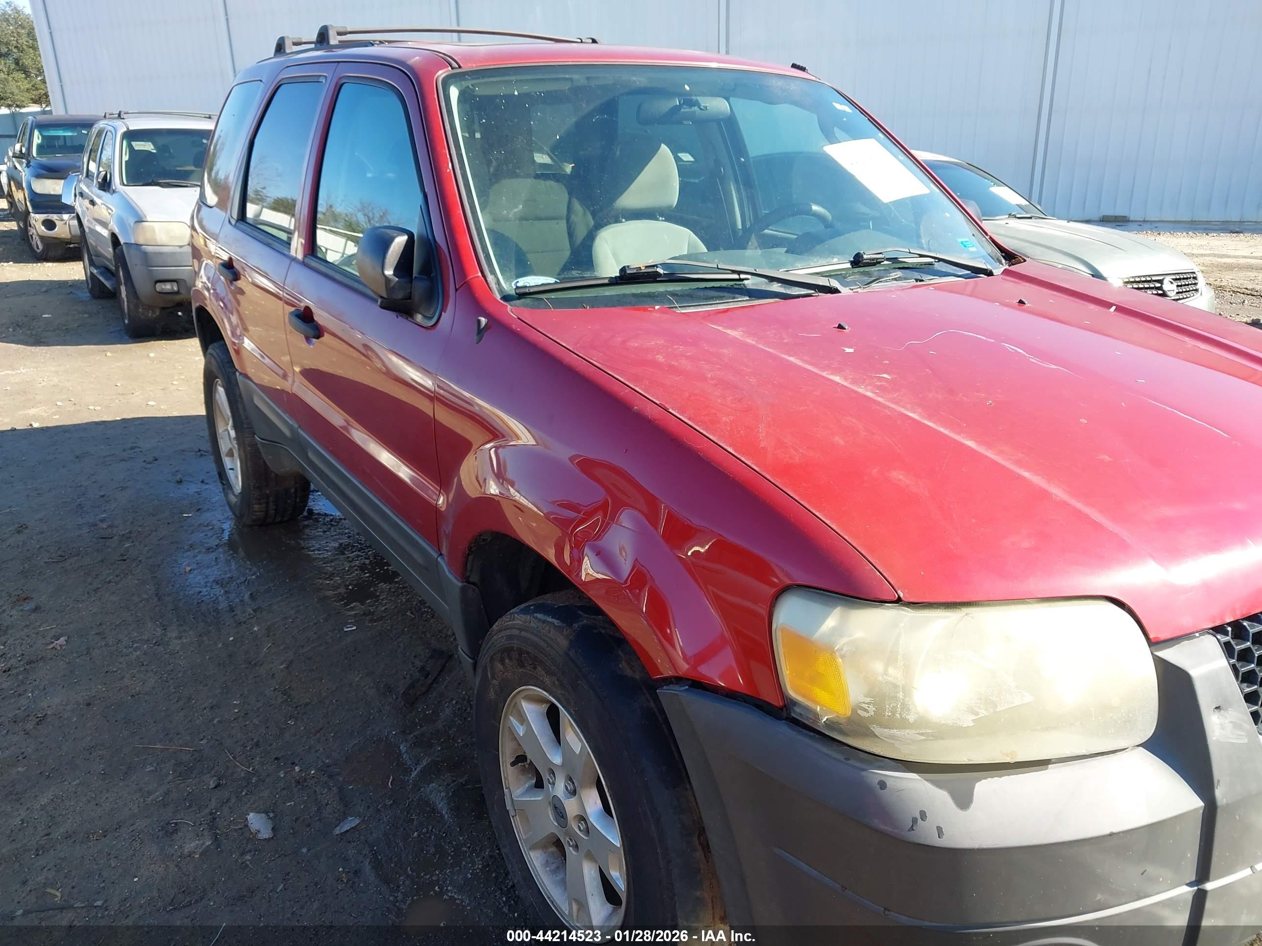 FORD ESCAPE image 6