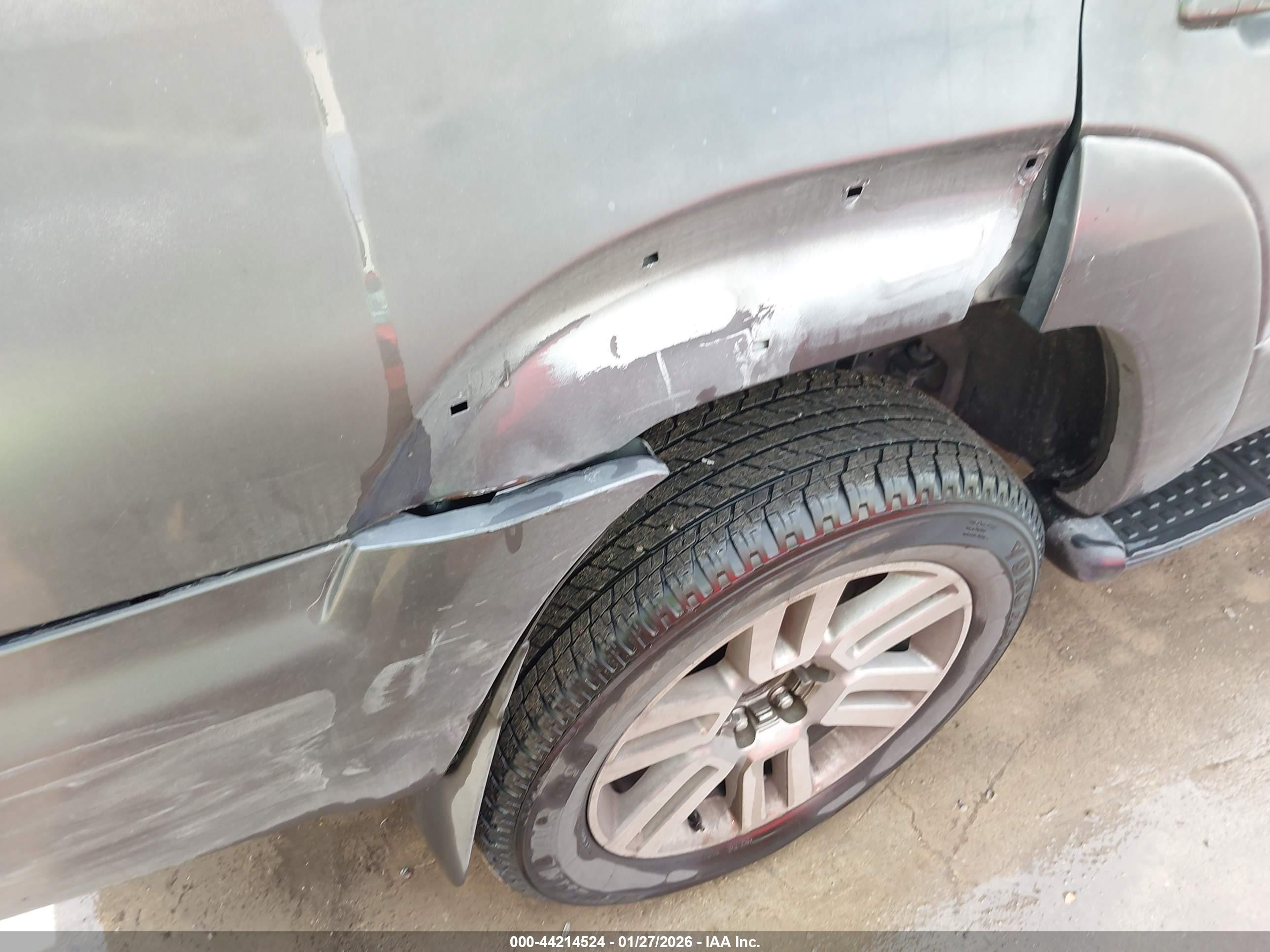TOYOTA 4RUNNER image 6