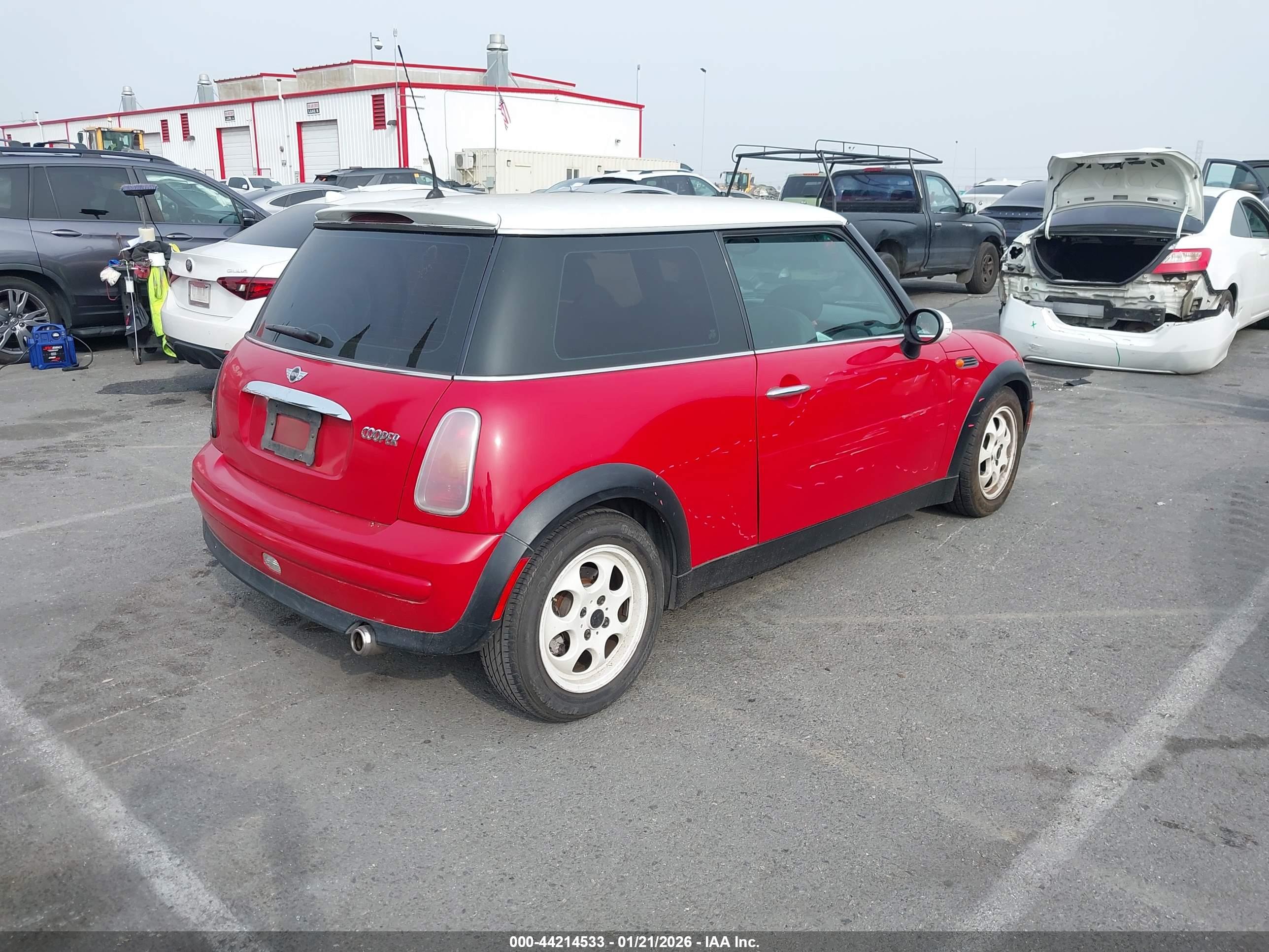 MINI COOPER image 4