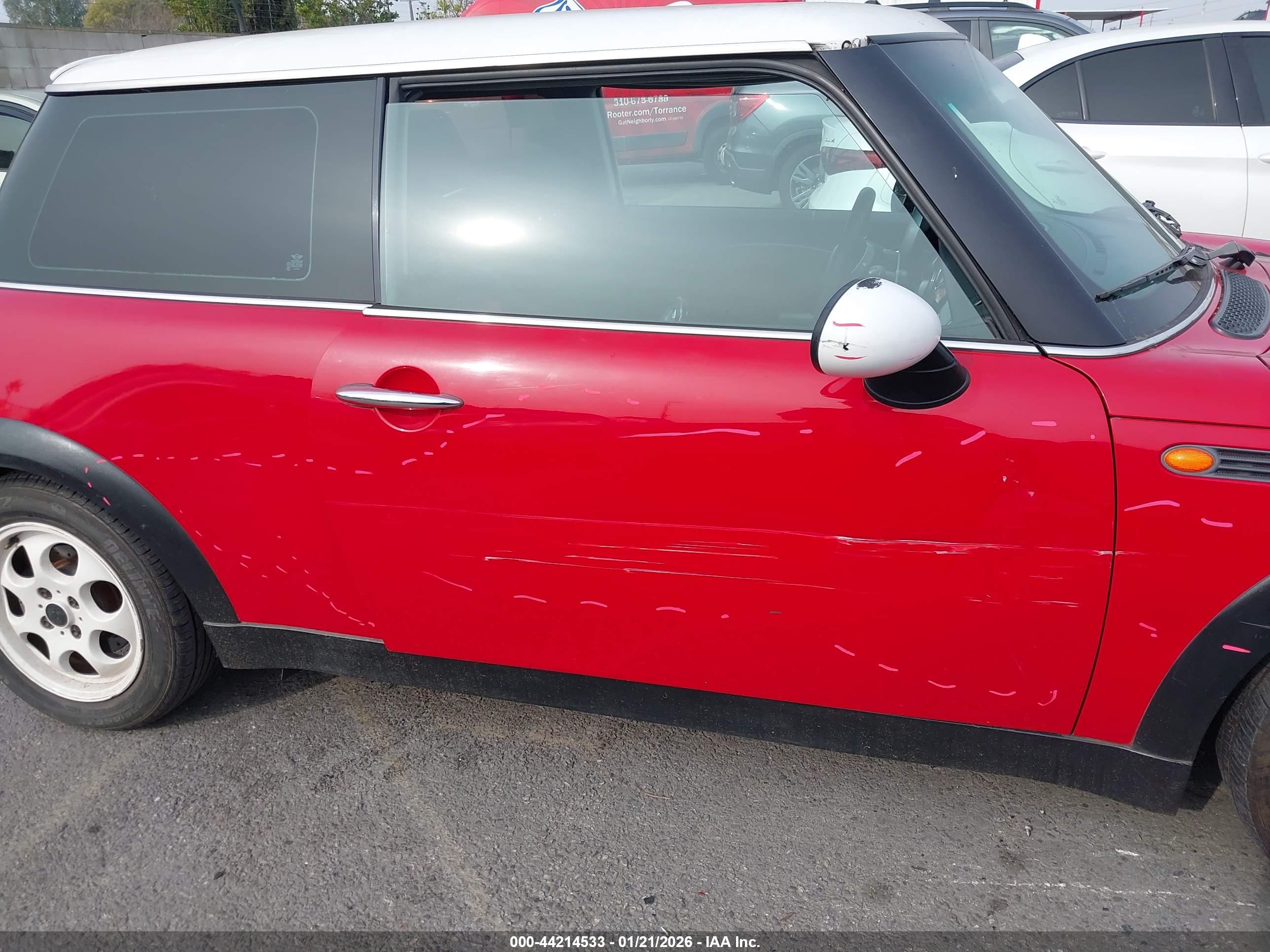 MINI COOPER image 6