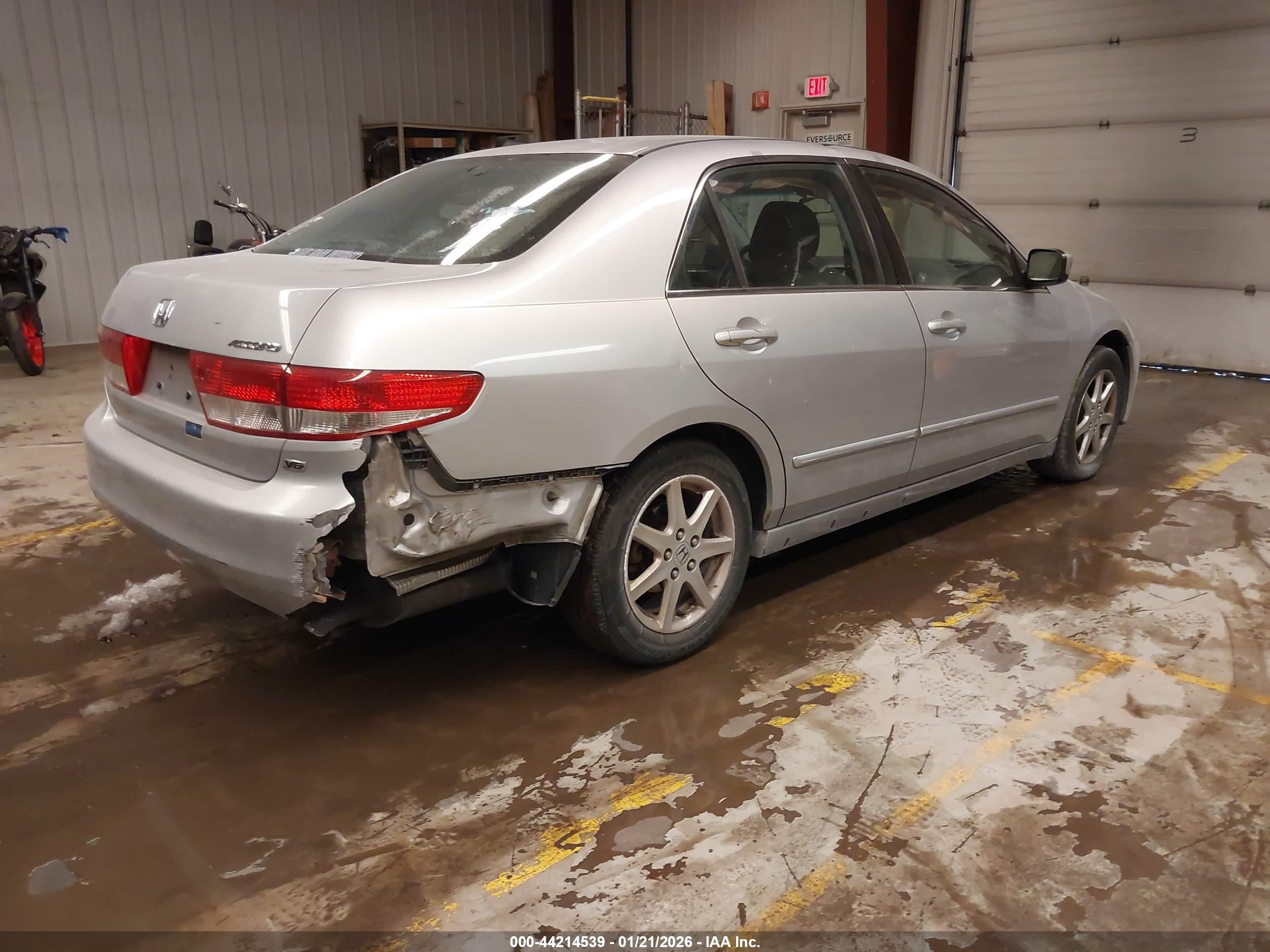 HONDA ACCORD image 4