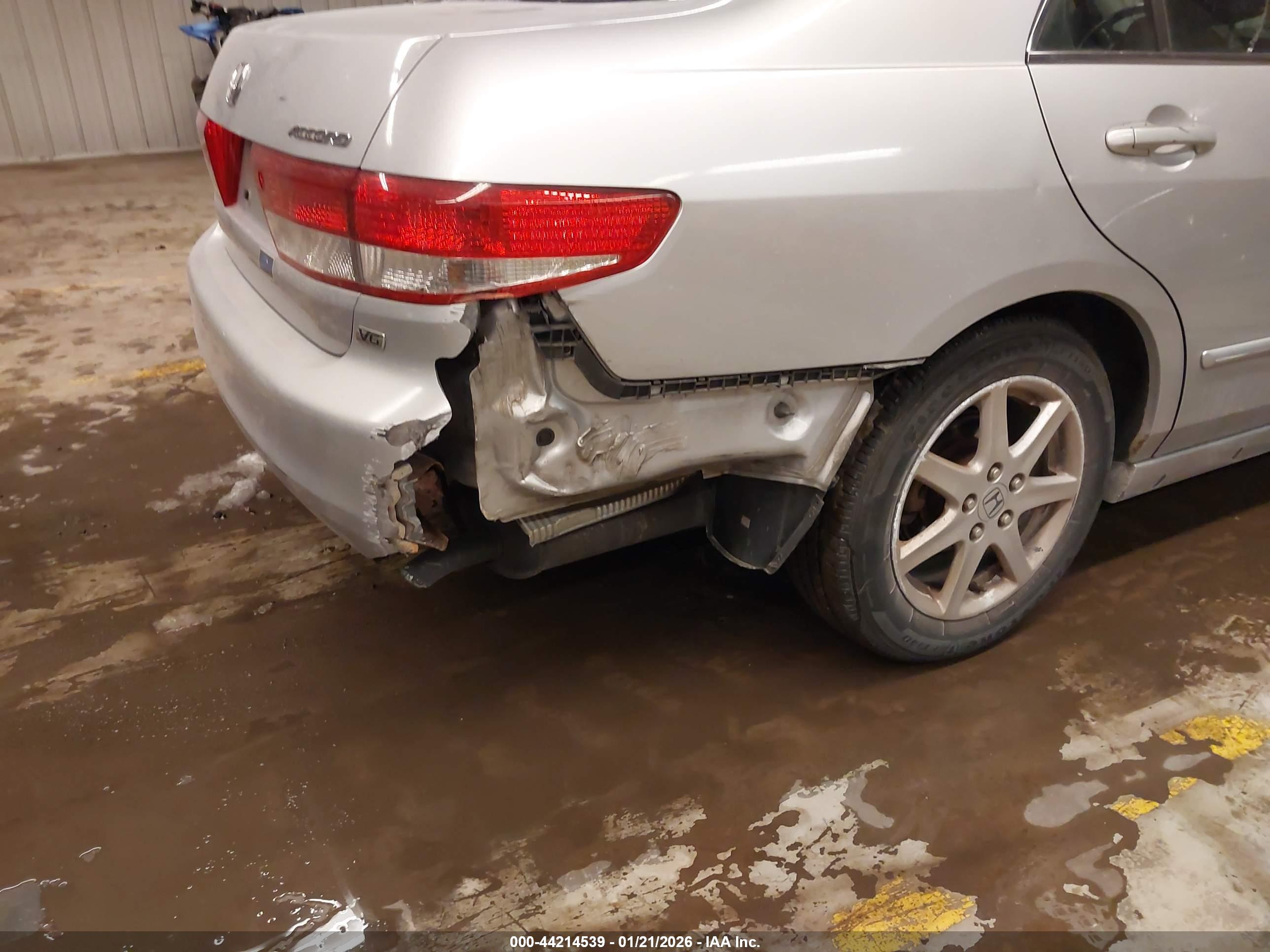 HONDA ACCORD image 6