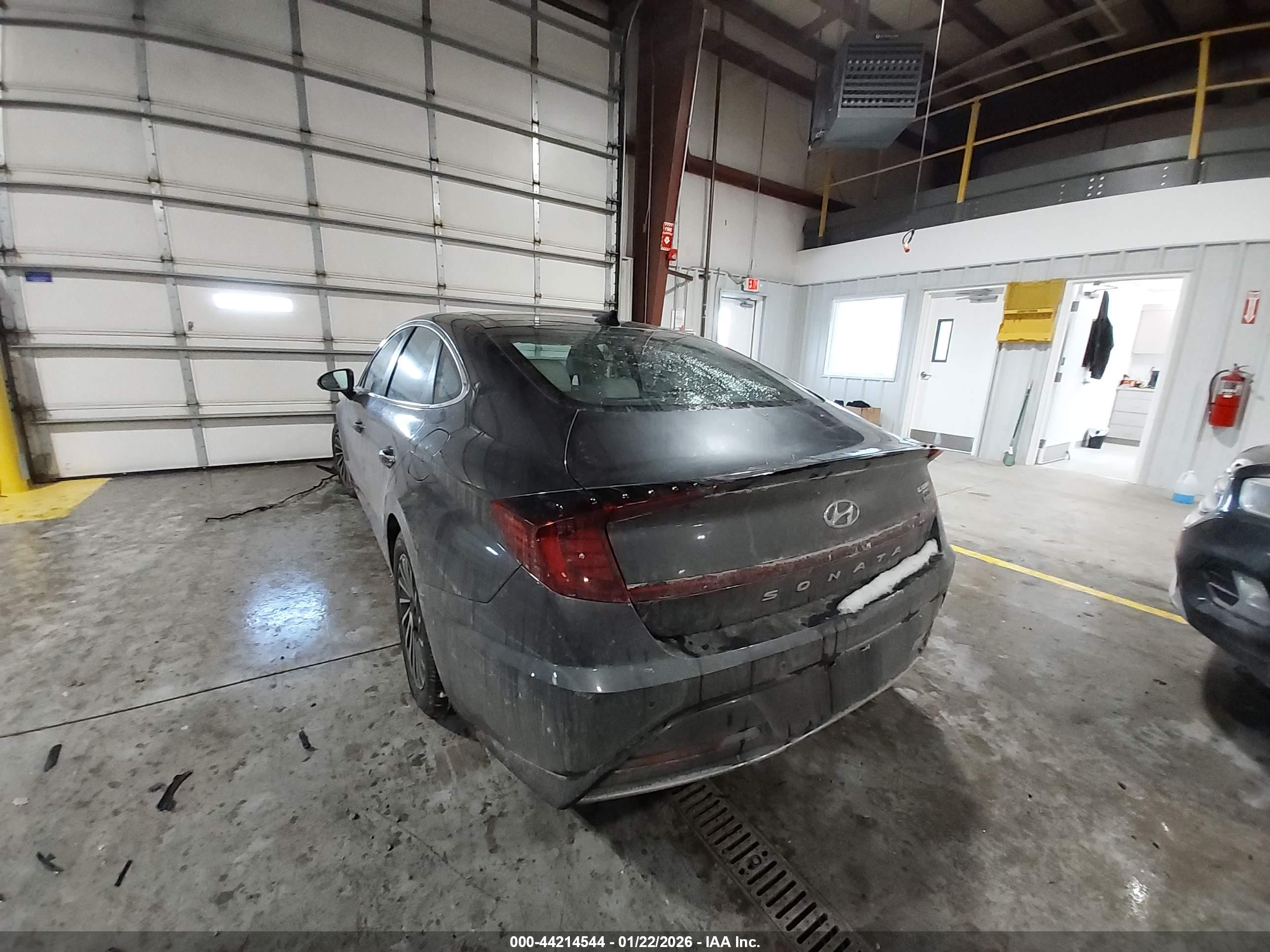 HYUNDAI SONATA image 3