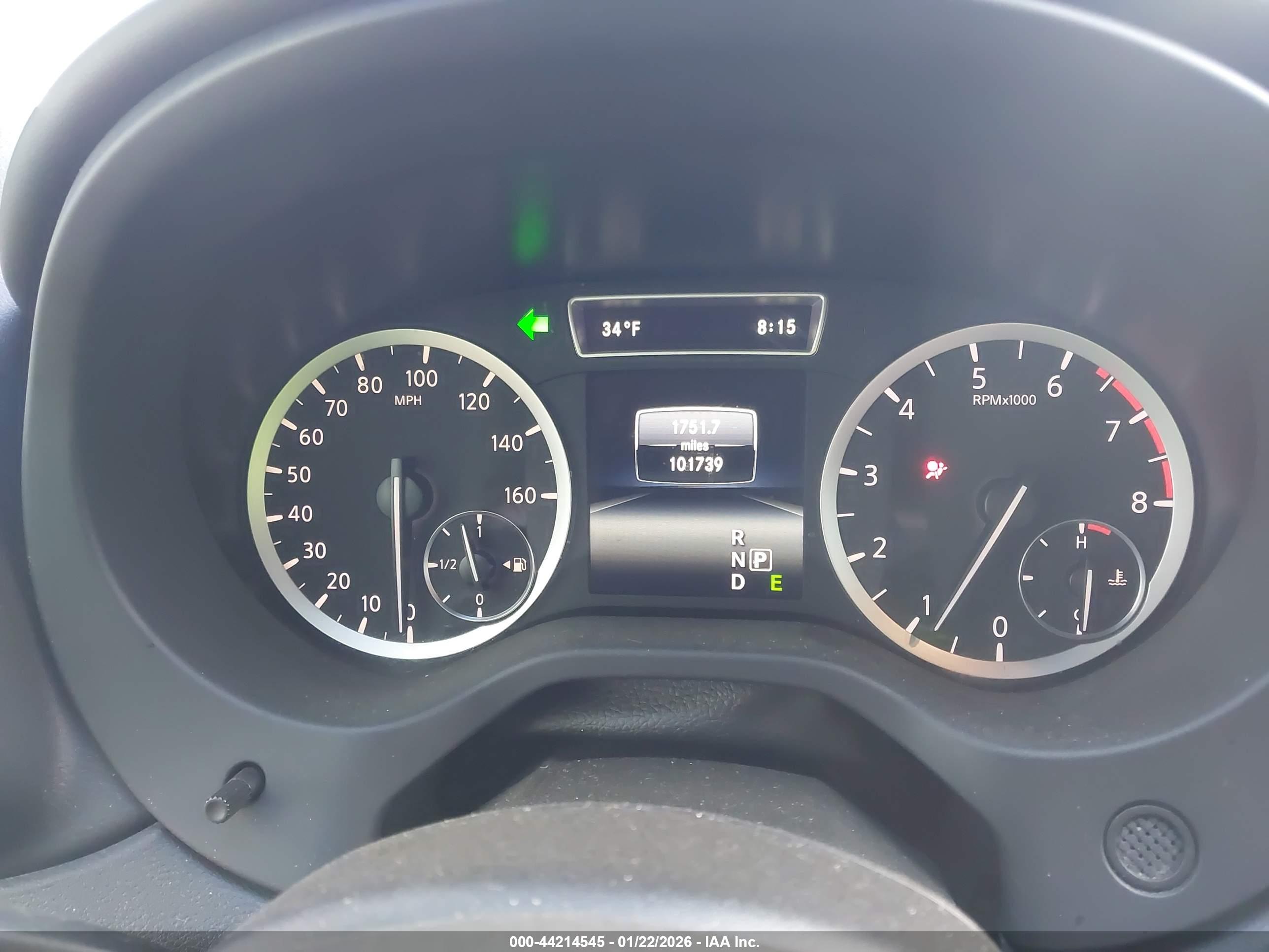 INFINITI QX30 image 7