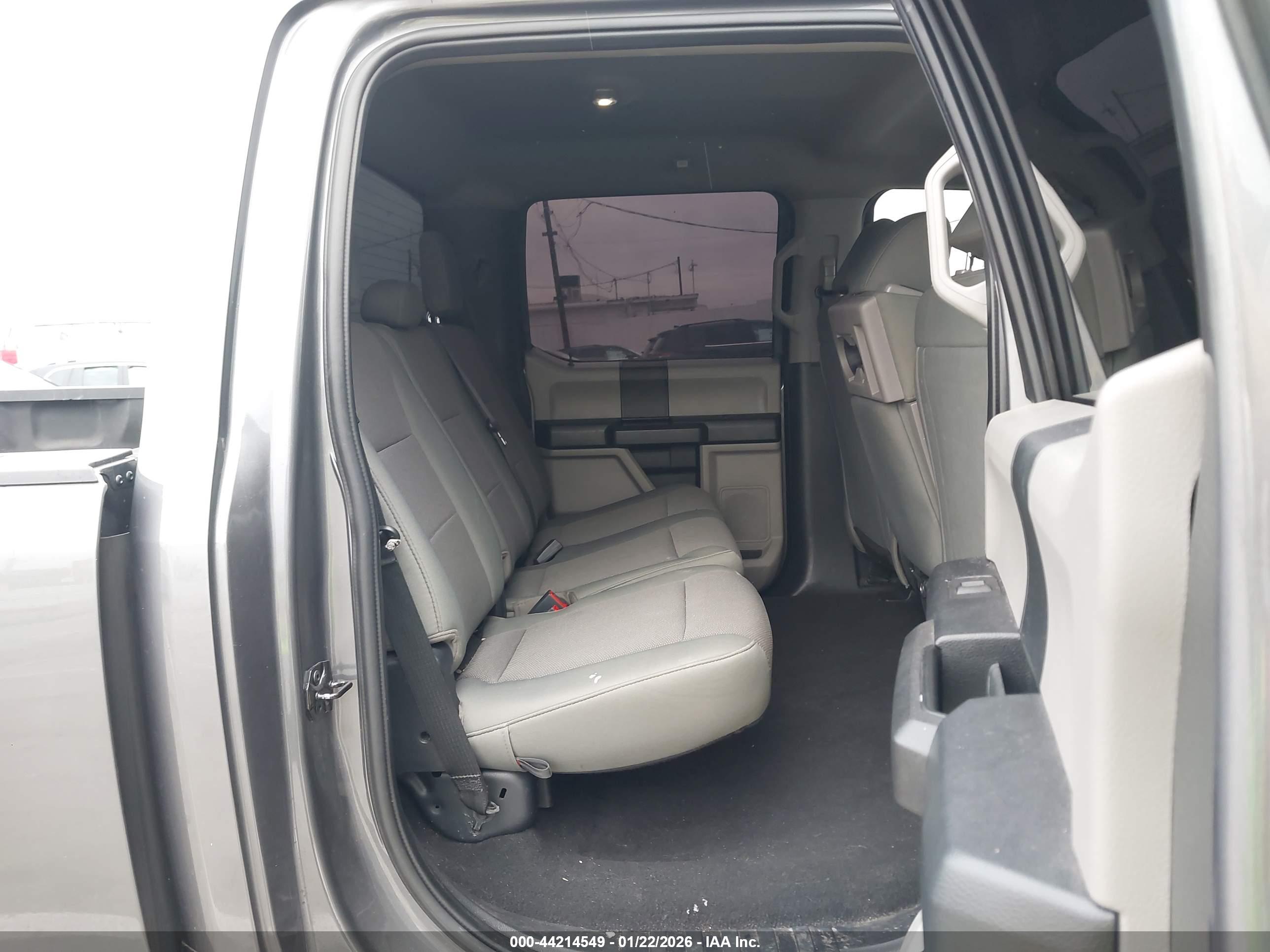 FORD F-250 image 8