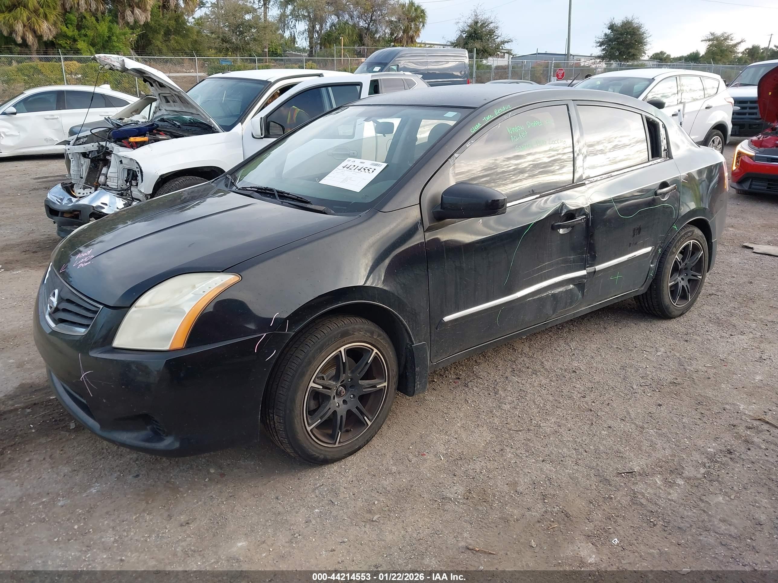 NISSAN SENTRA image 2
