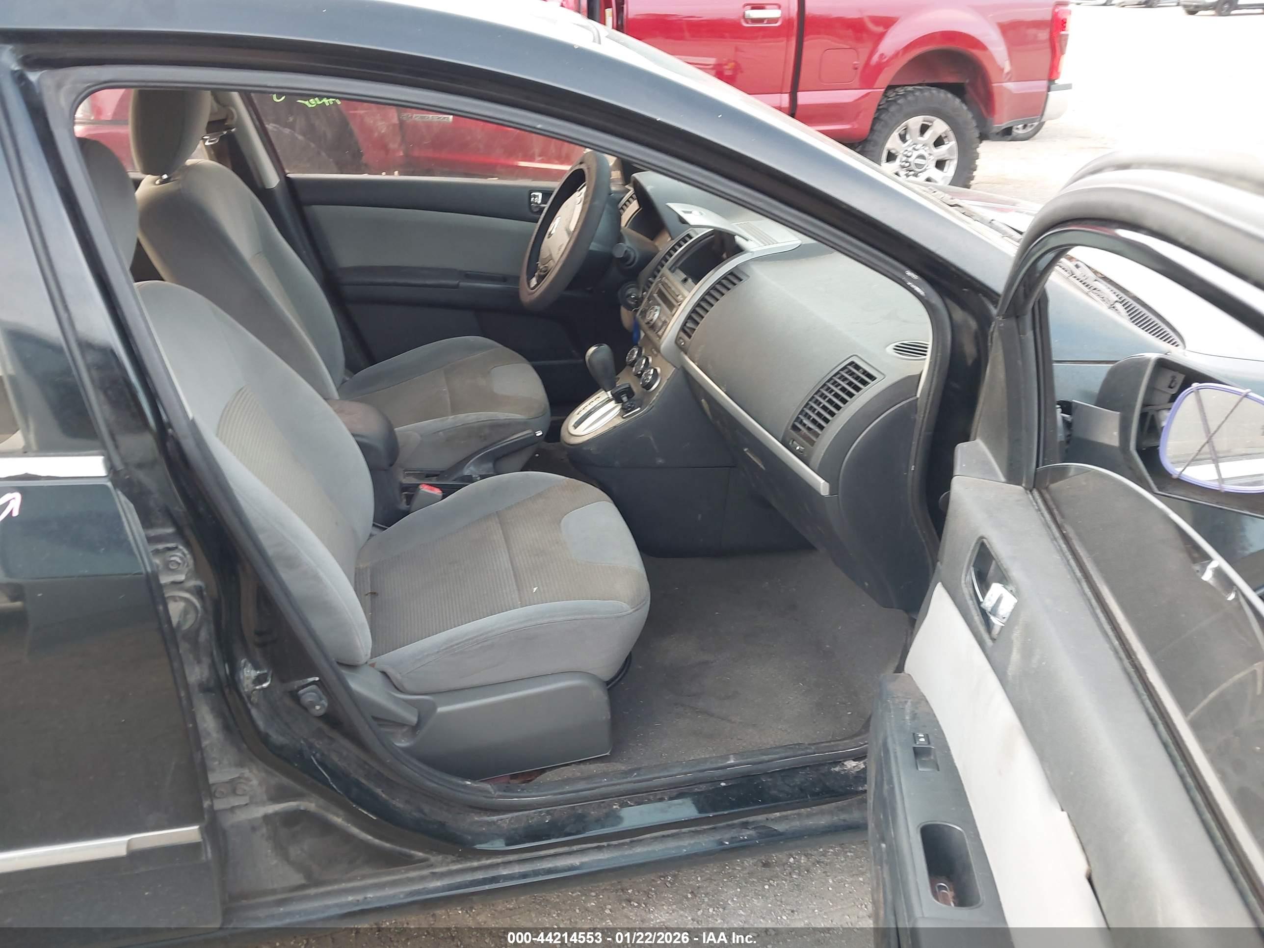 NISSAN SENTRA image 5