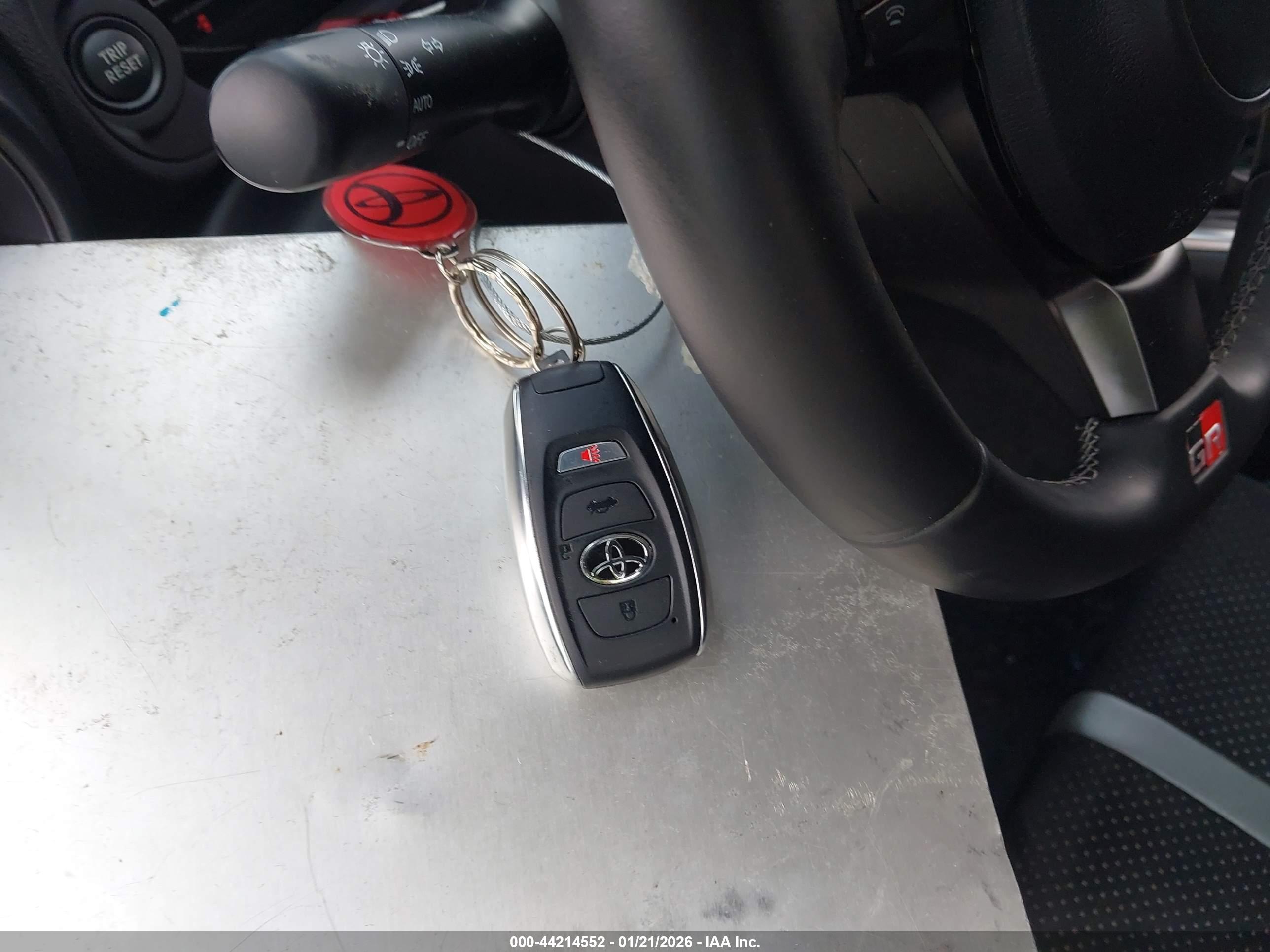 TOYOTA GR86 image 11