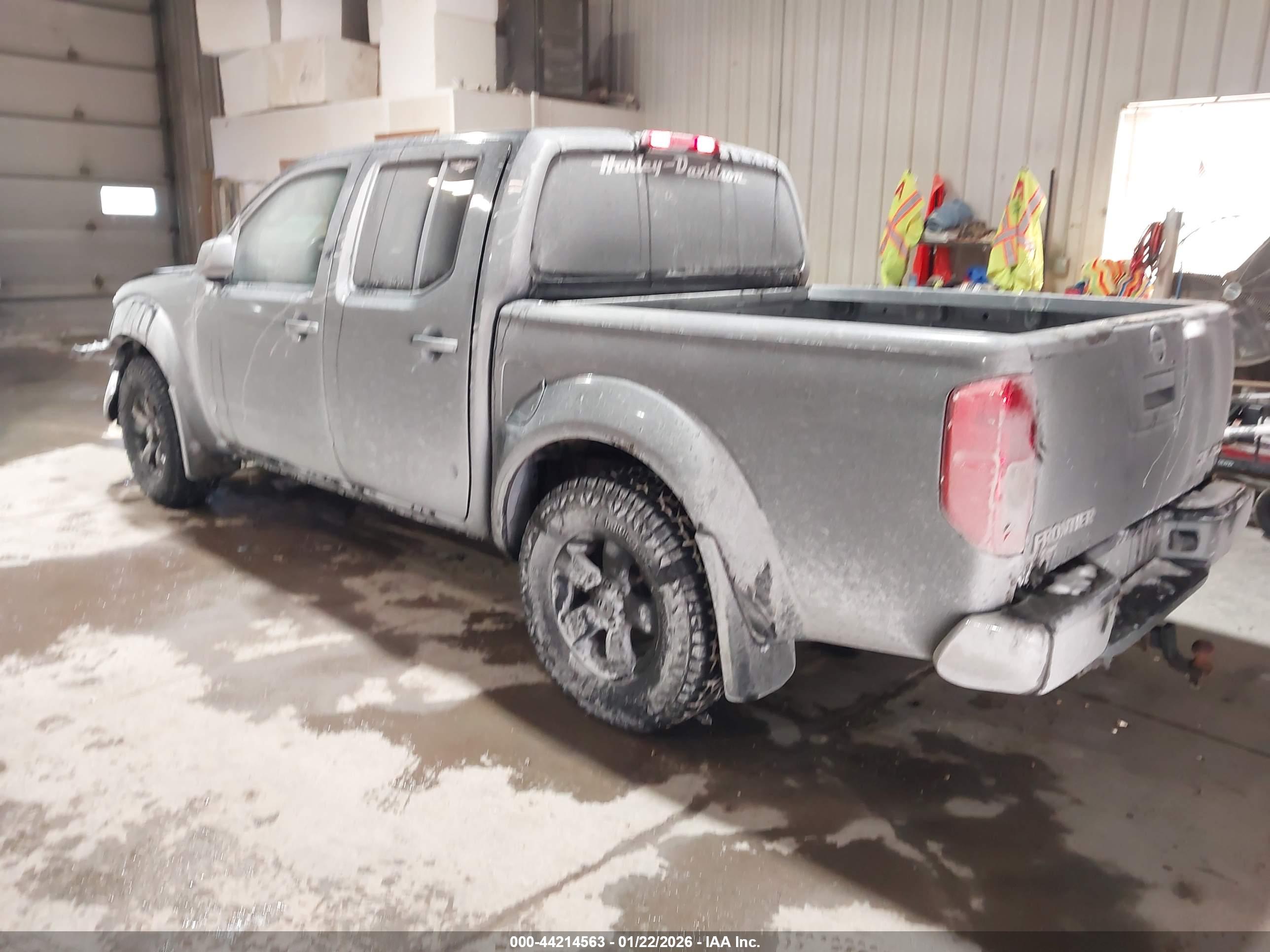 NISSAN FRONTIER image 3