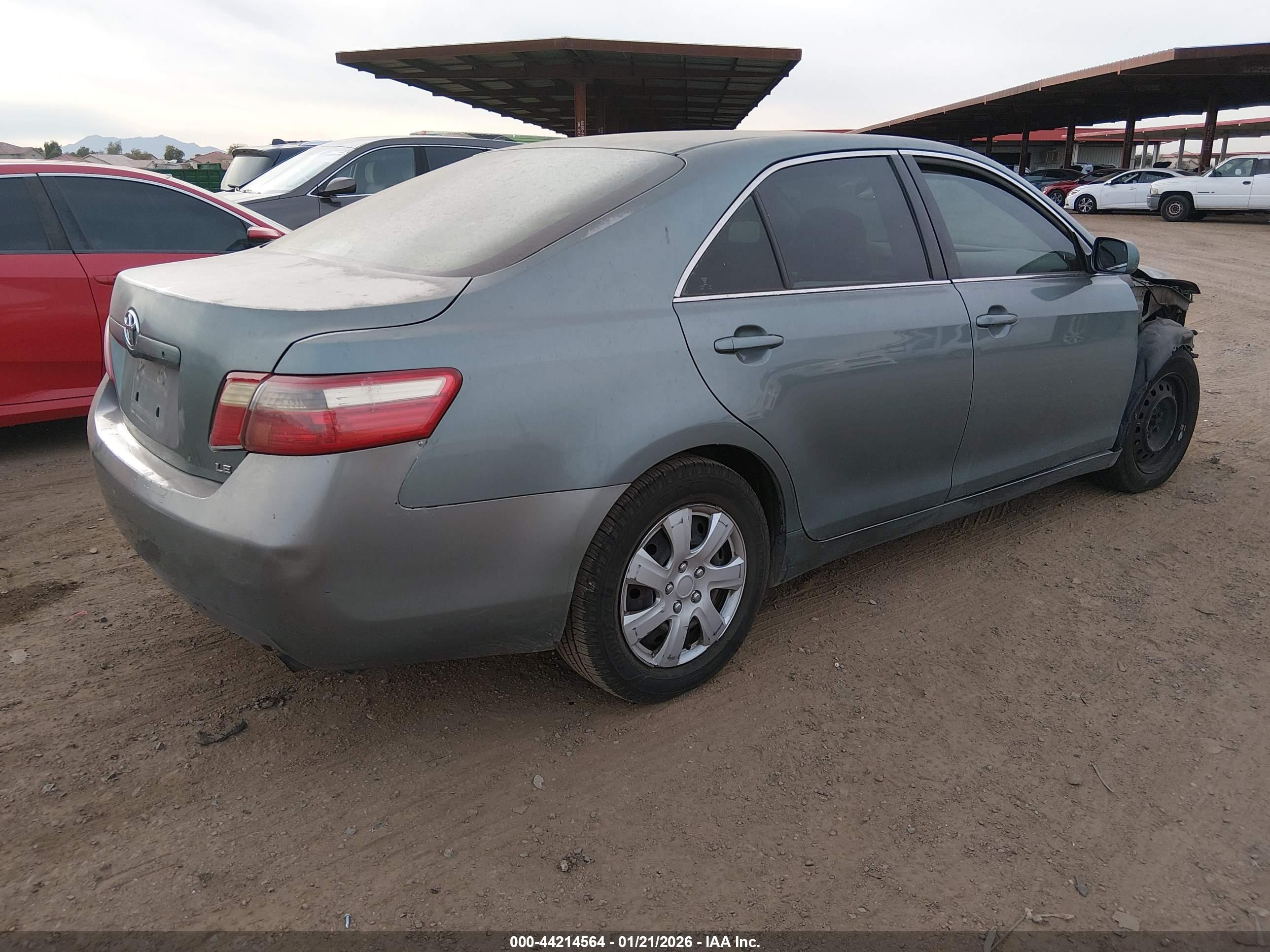 TOYOTA CAMRY image 4