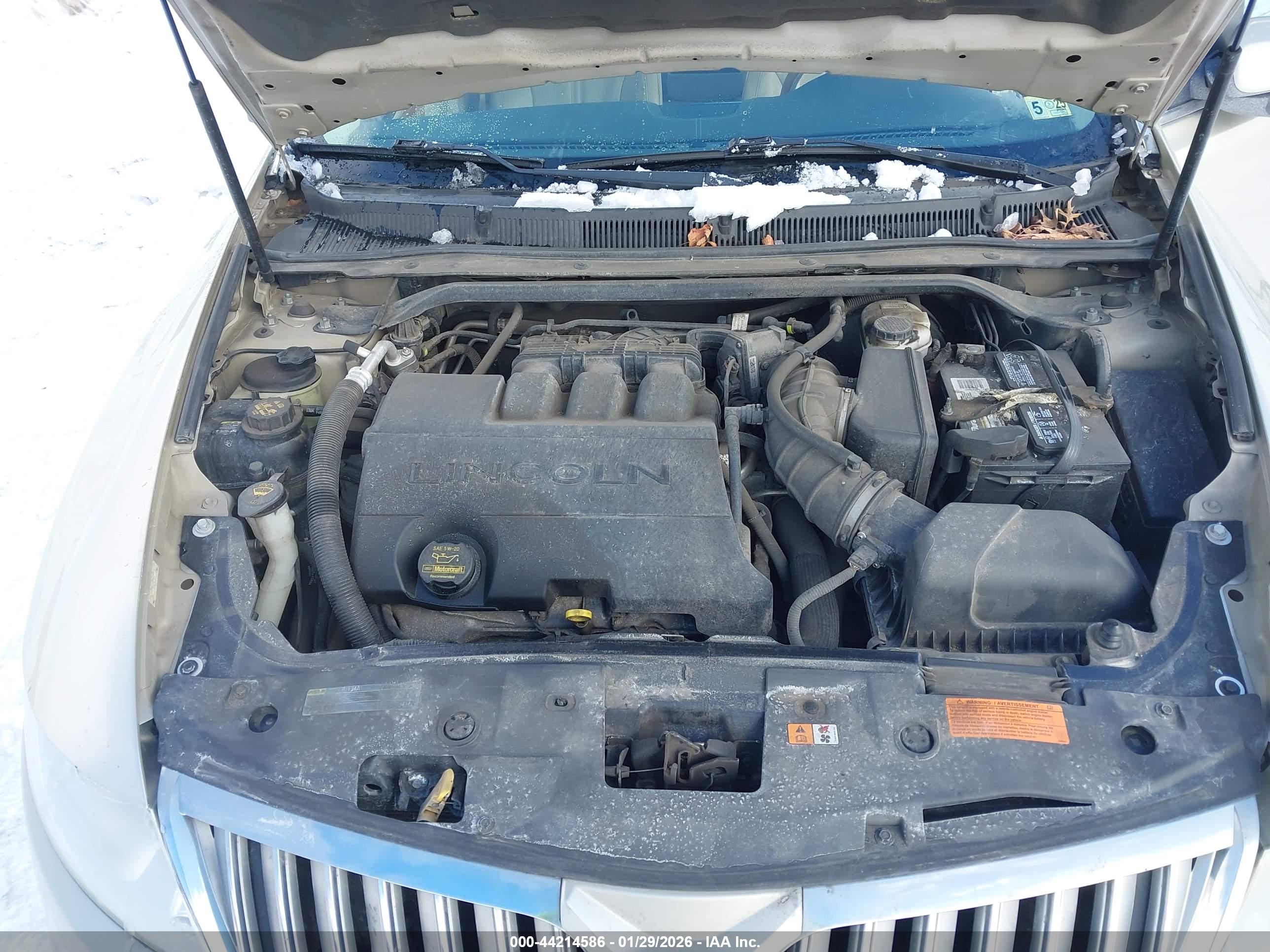 LINCOLN MKS image 10