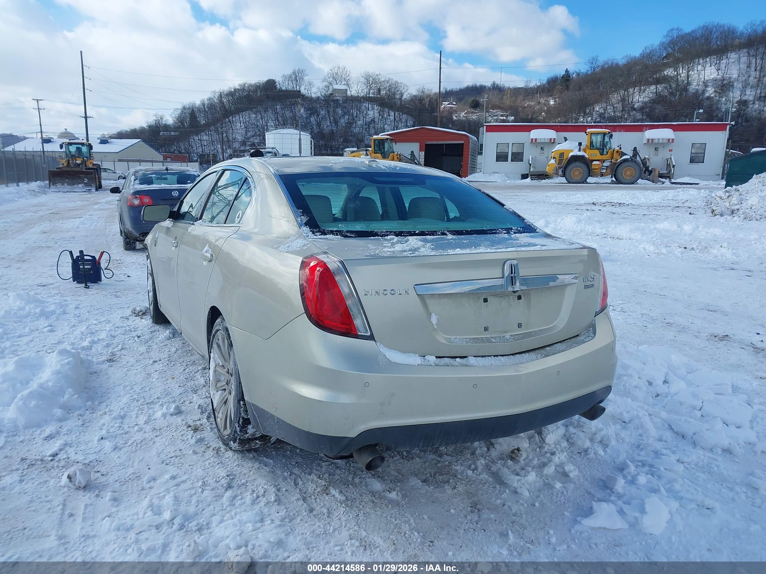LINCOLN MKS image 3