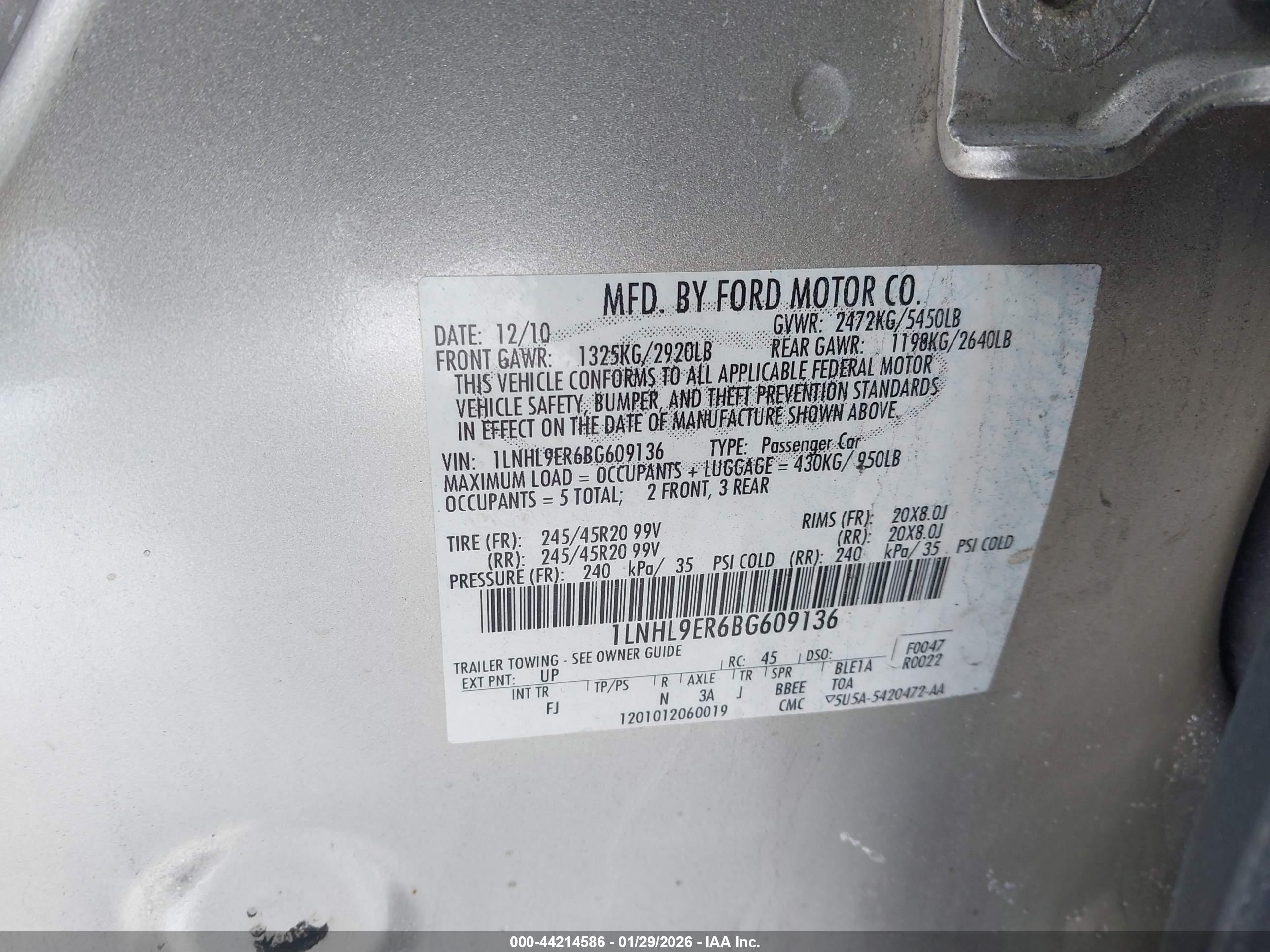 LINCOLN MKS image 9
