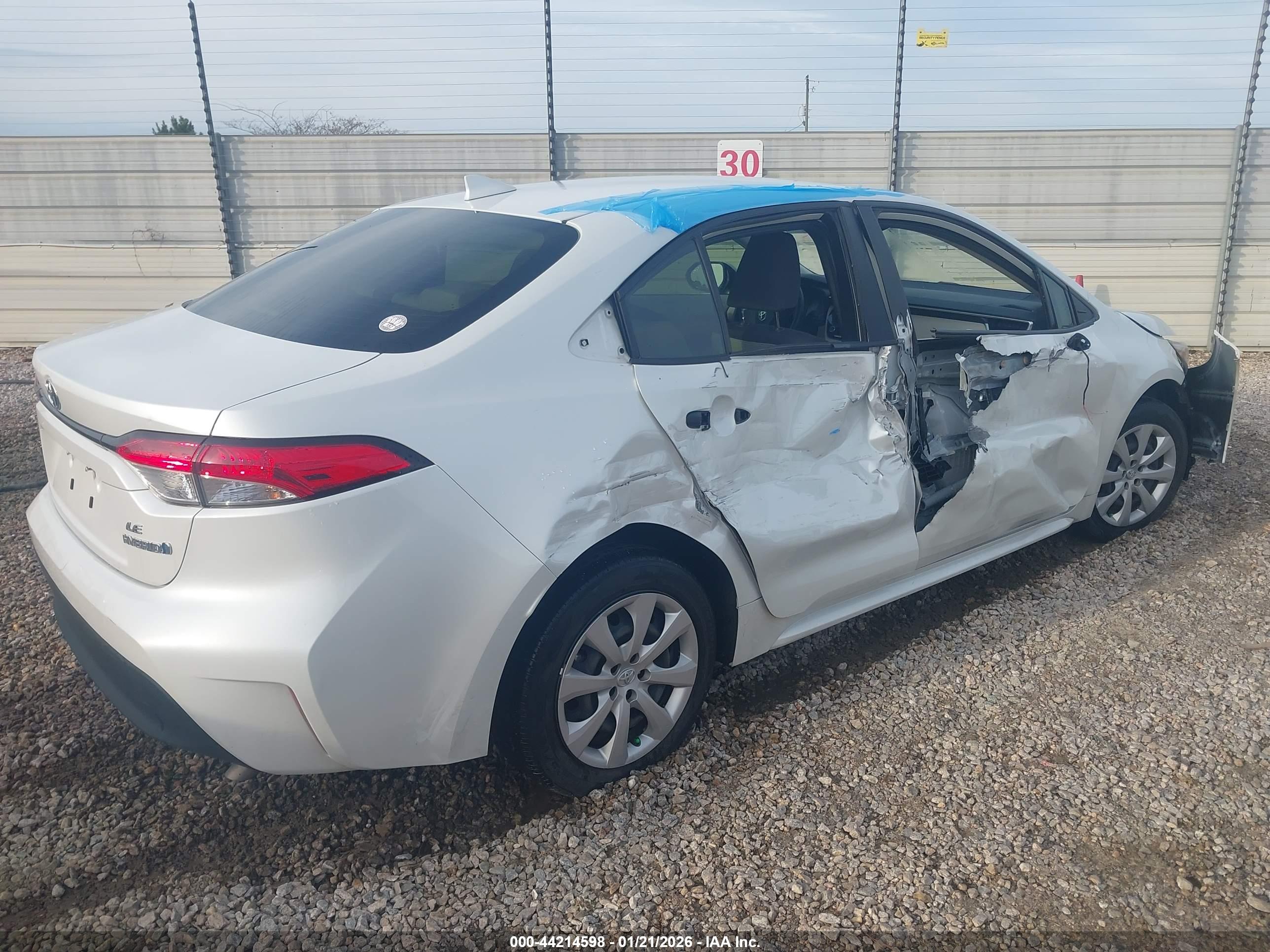 TOYOTA COROLLA image 4