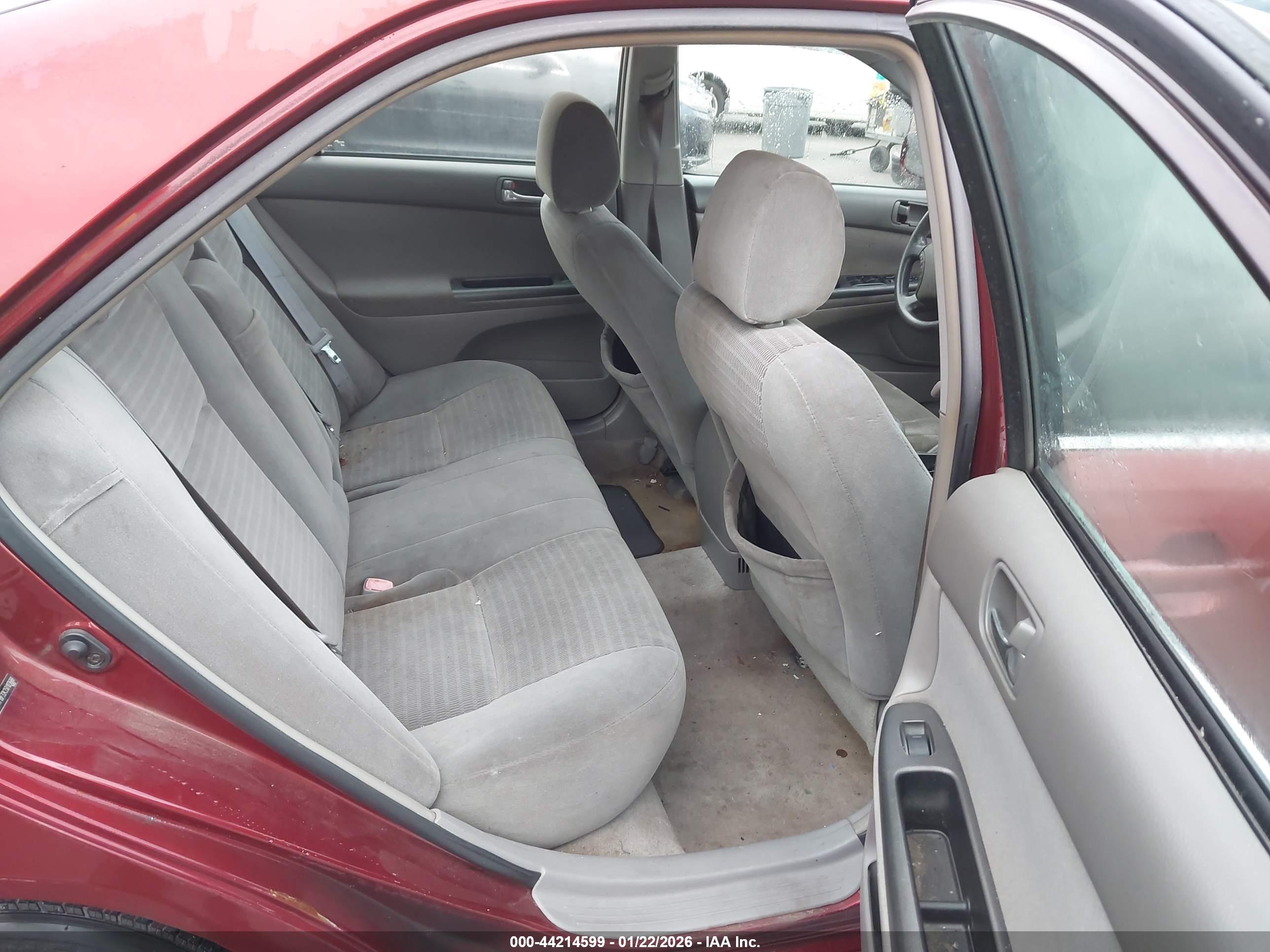 TOYOTA CAMRY image 8