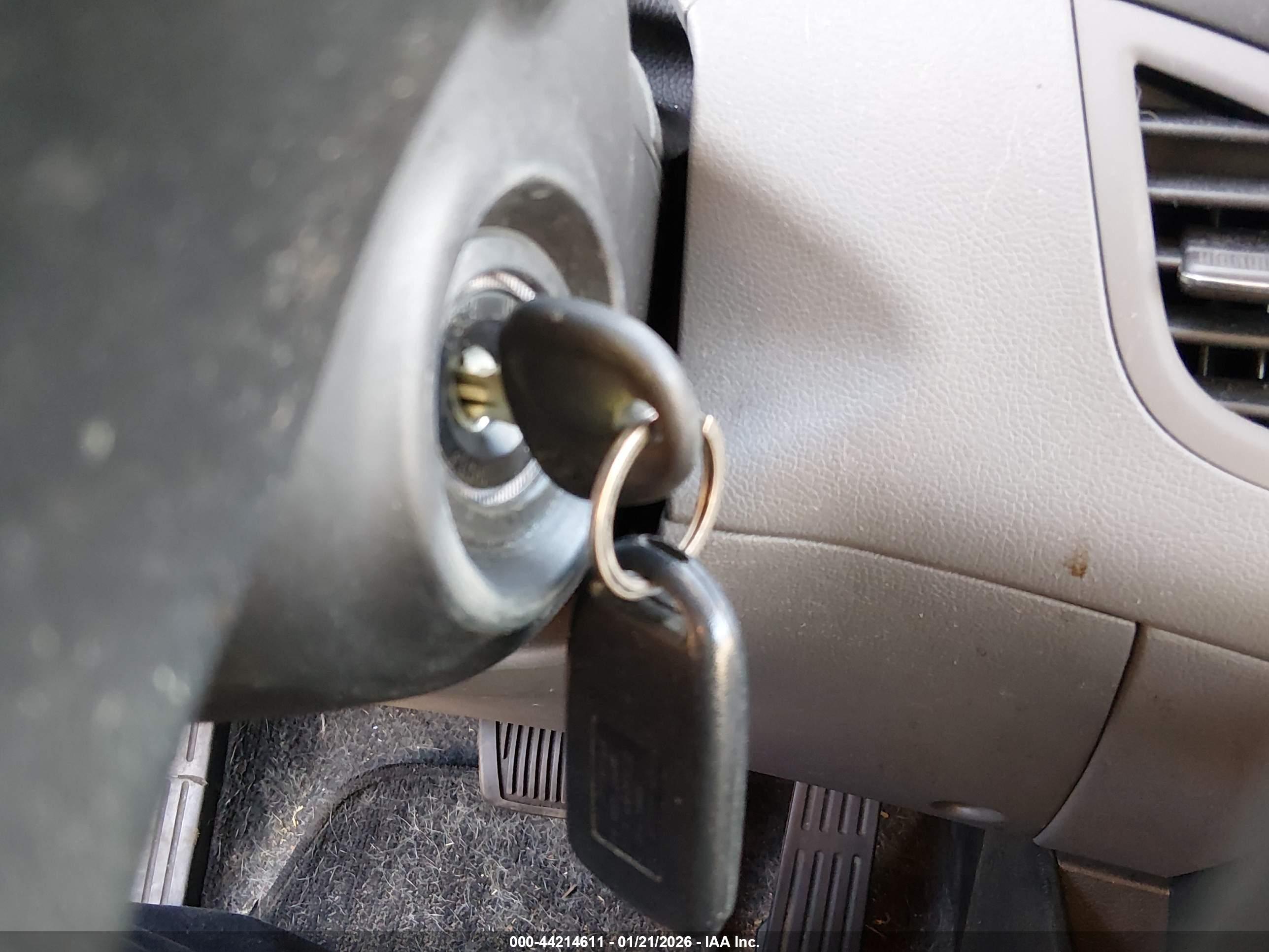 HYUNDAI ELANTRA image 11