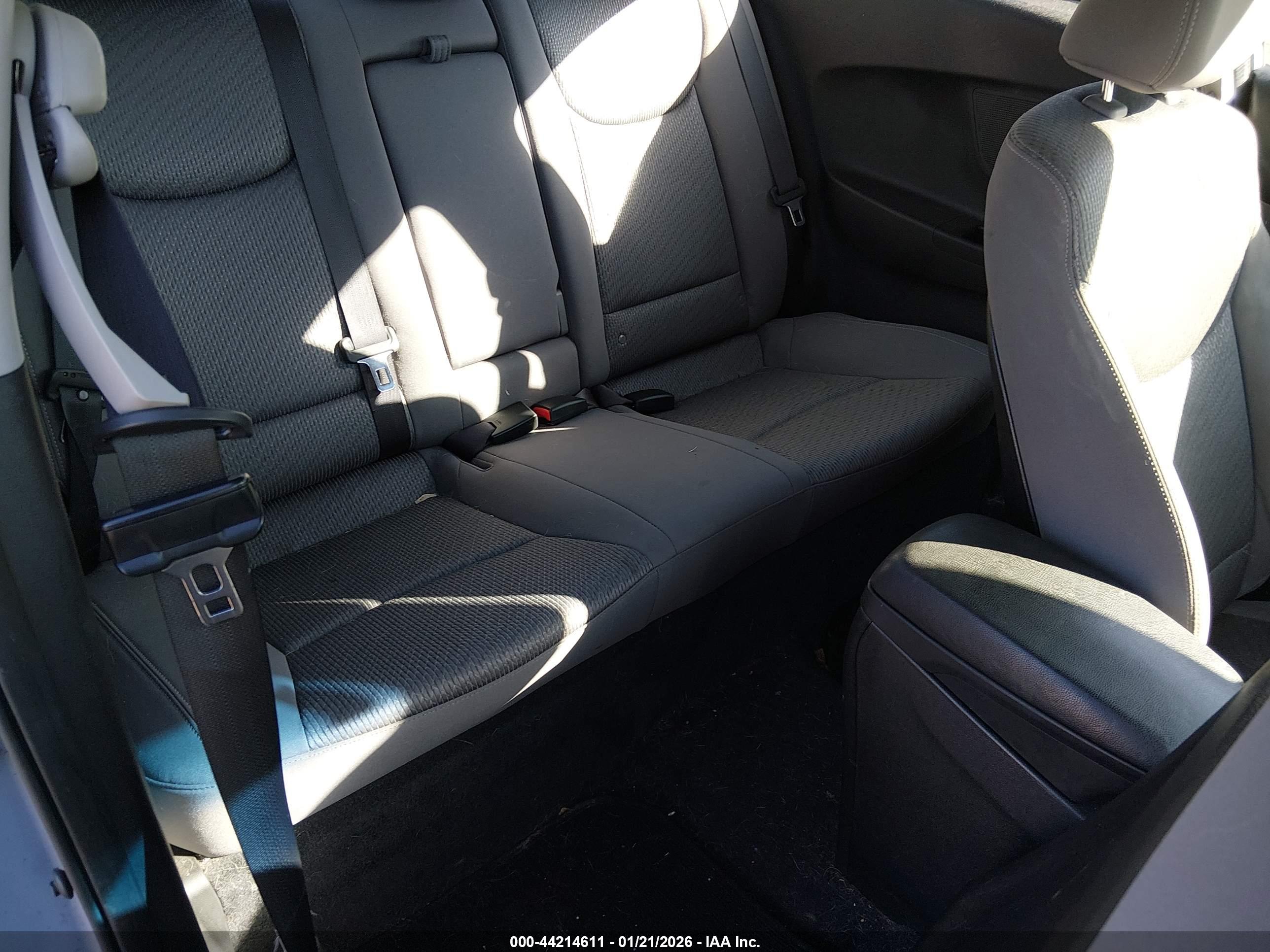 HYUNDAI ELANTRA image 8