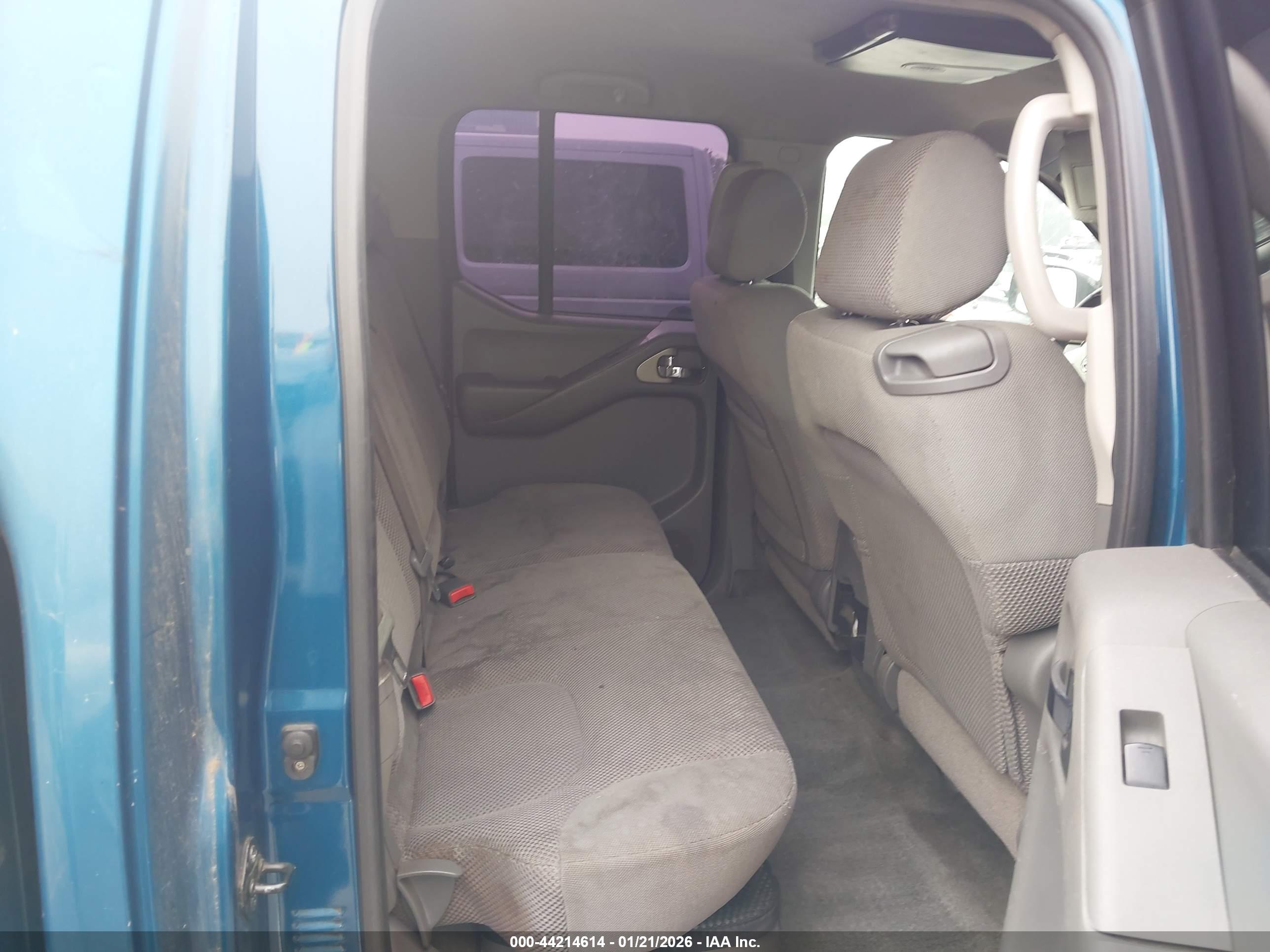 NISSAN FRONTIER image 8