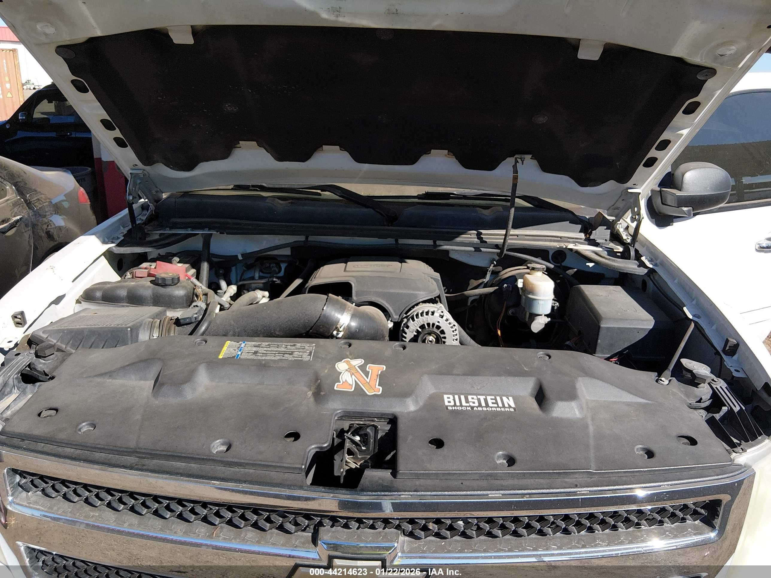 CHEVROLET SILVERADO image 10