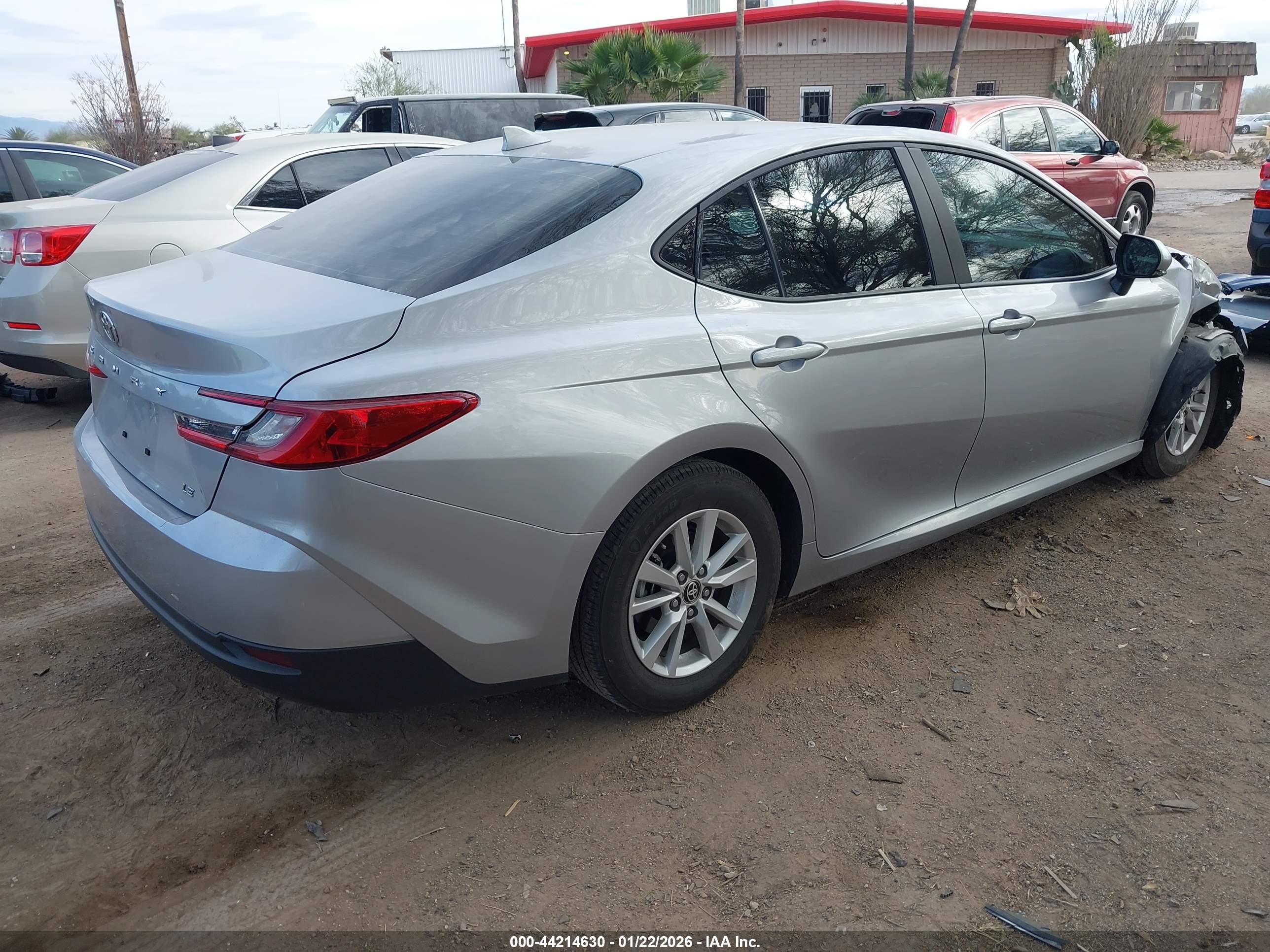 TOYOTA CAMRY image 4