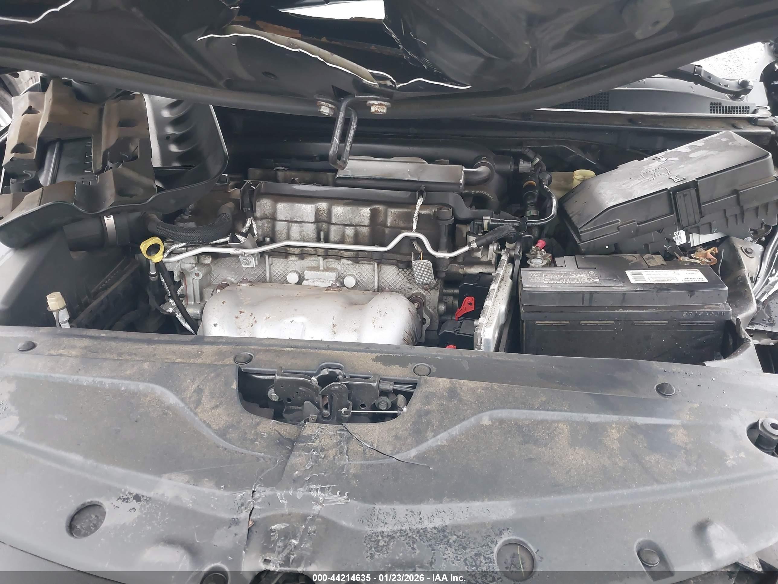 CHRYSLER 200 image 10
