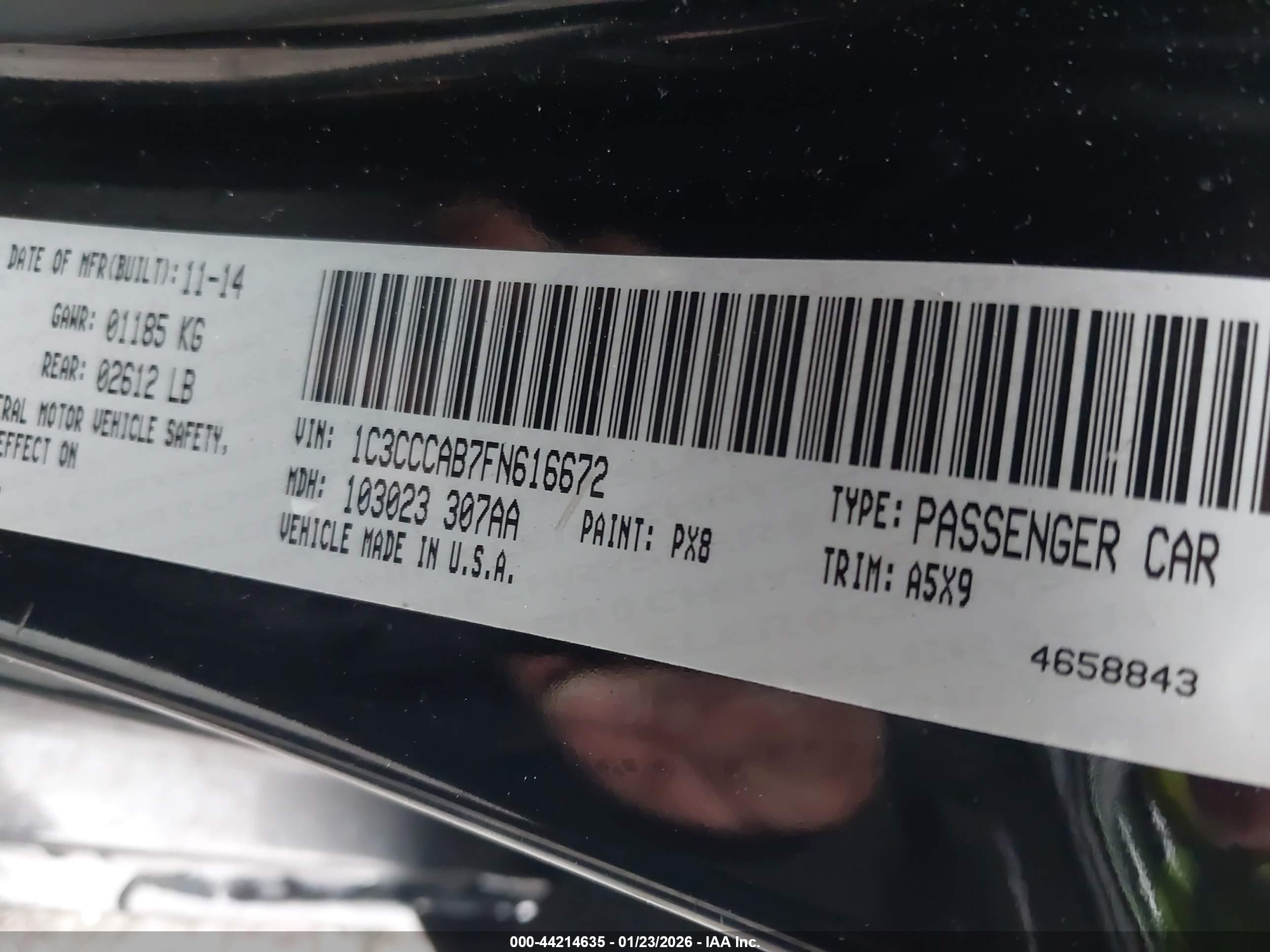 CHRYSLER 200 image 9