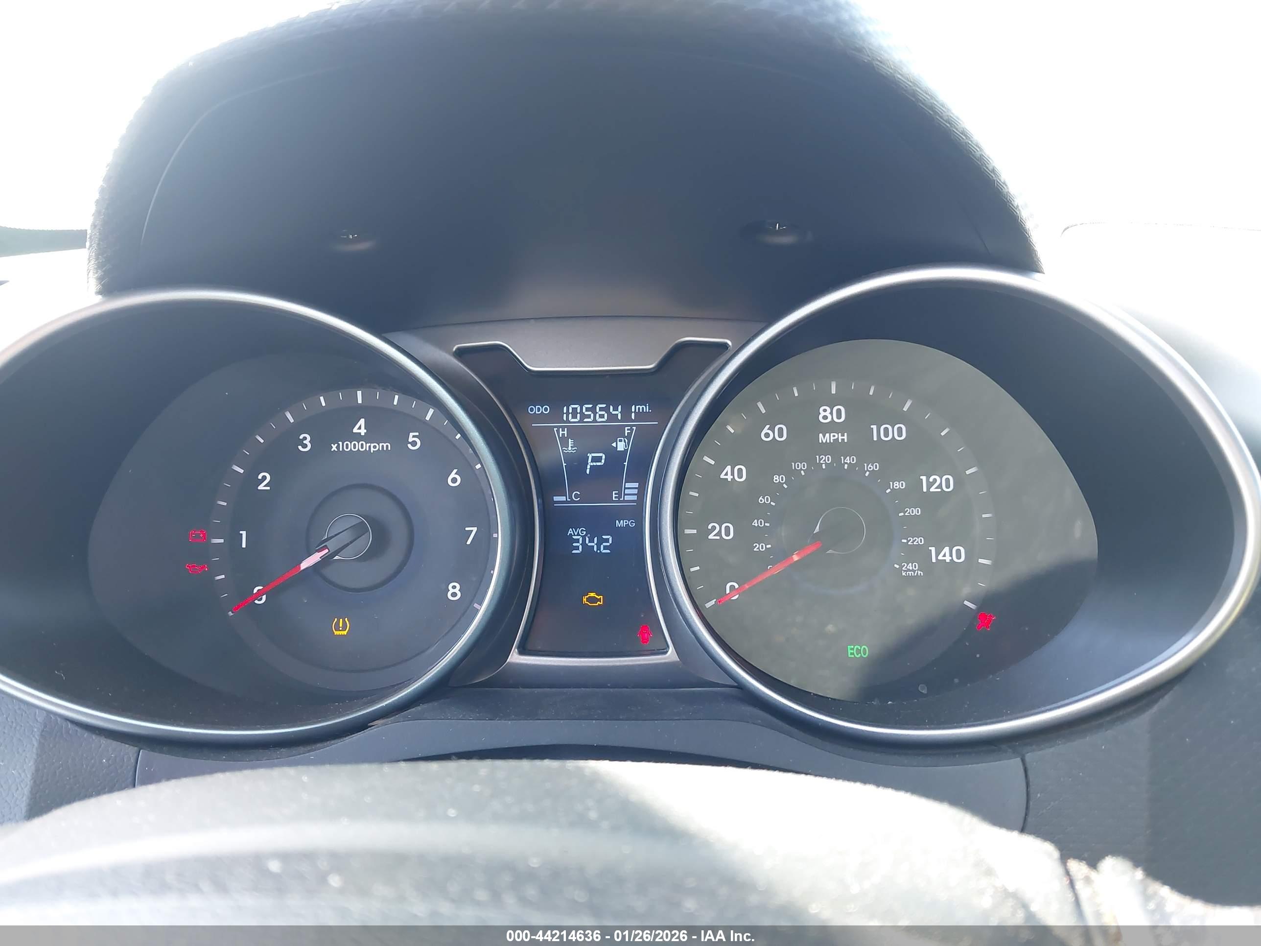 HYUNDAI VELOSTER image 7