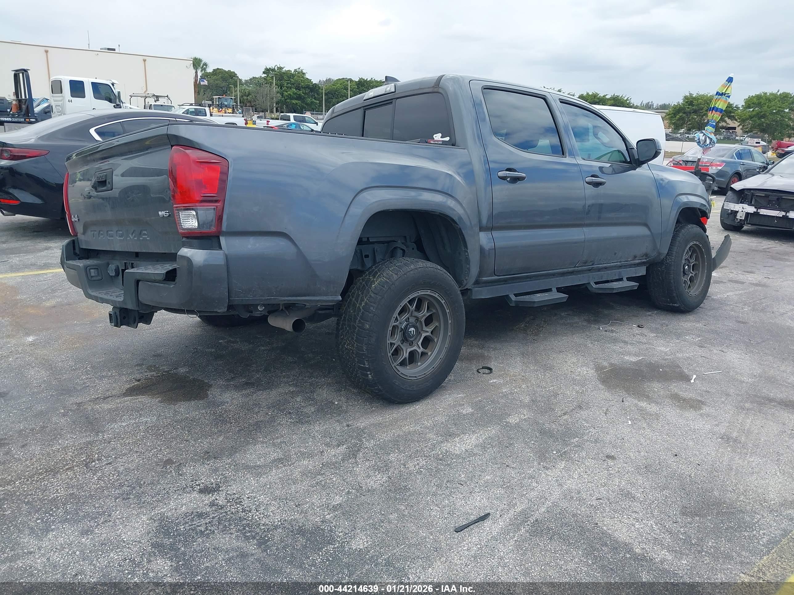 TOYOTA TACOMA image 4