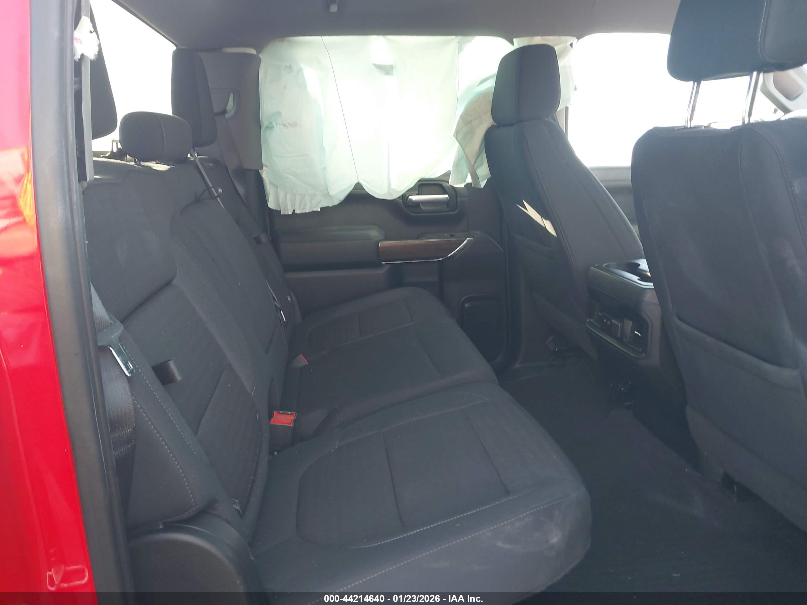 CHEVROLET SILVERADO image 8