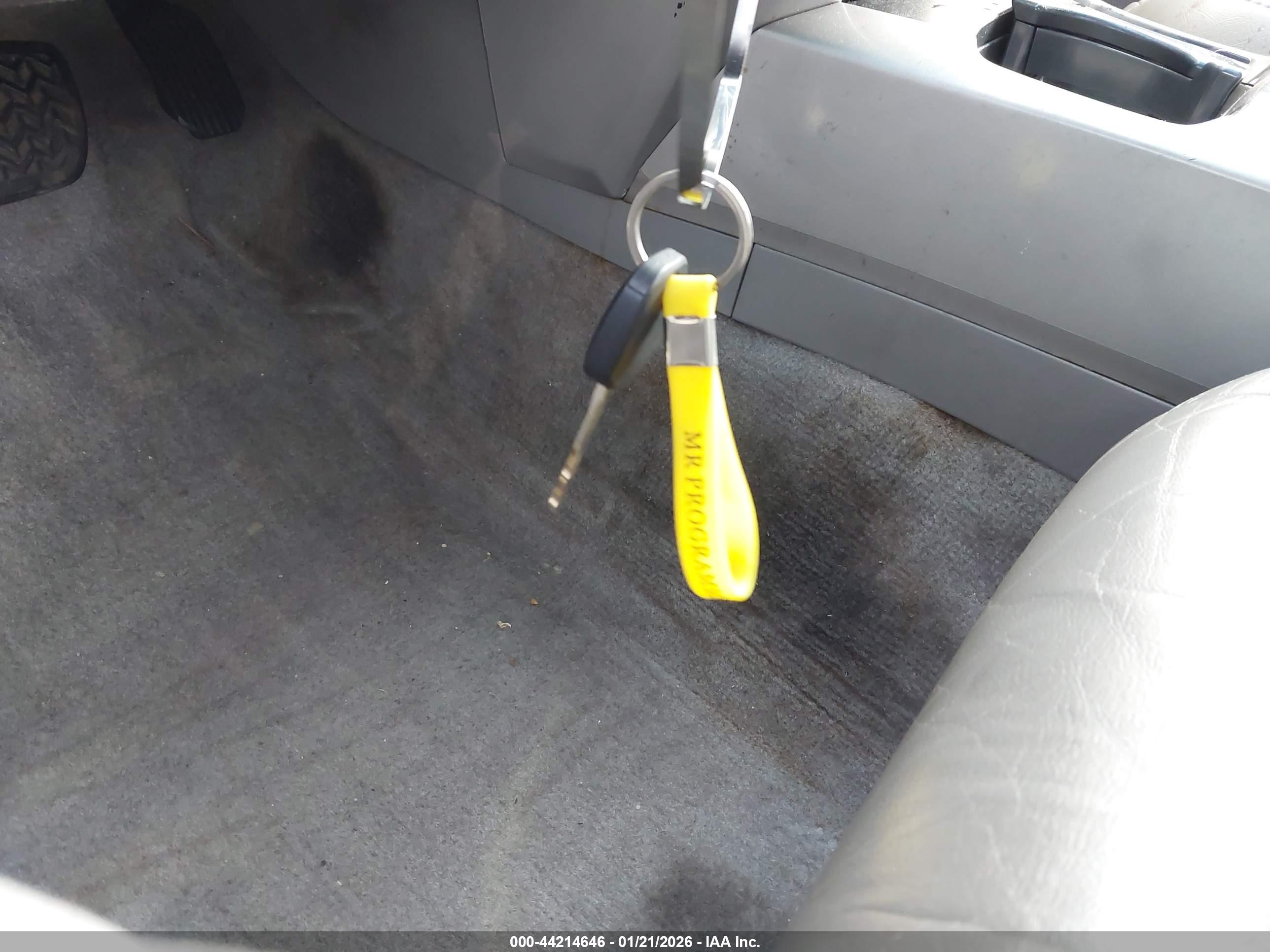 TOYOTA 4RUNNER image 11