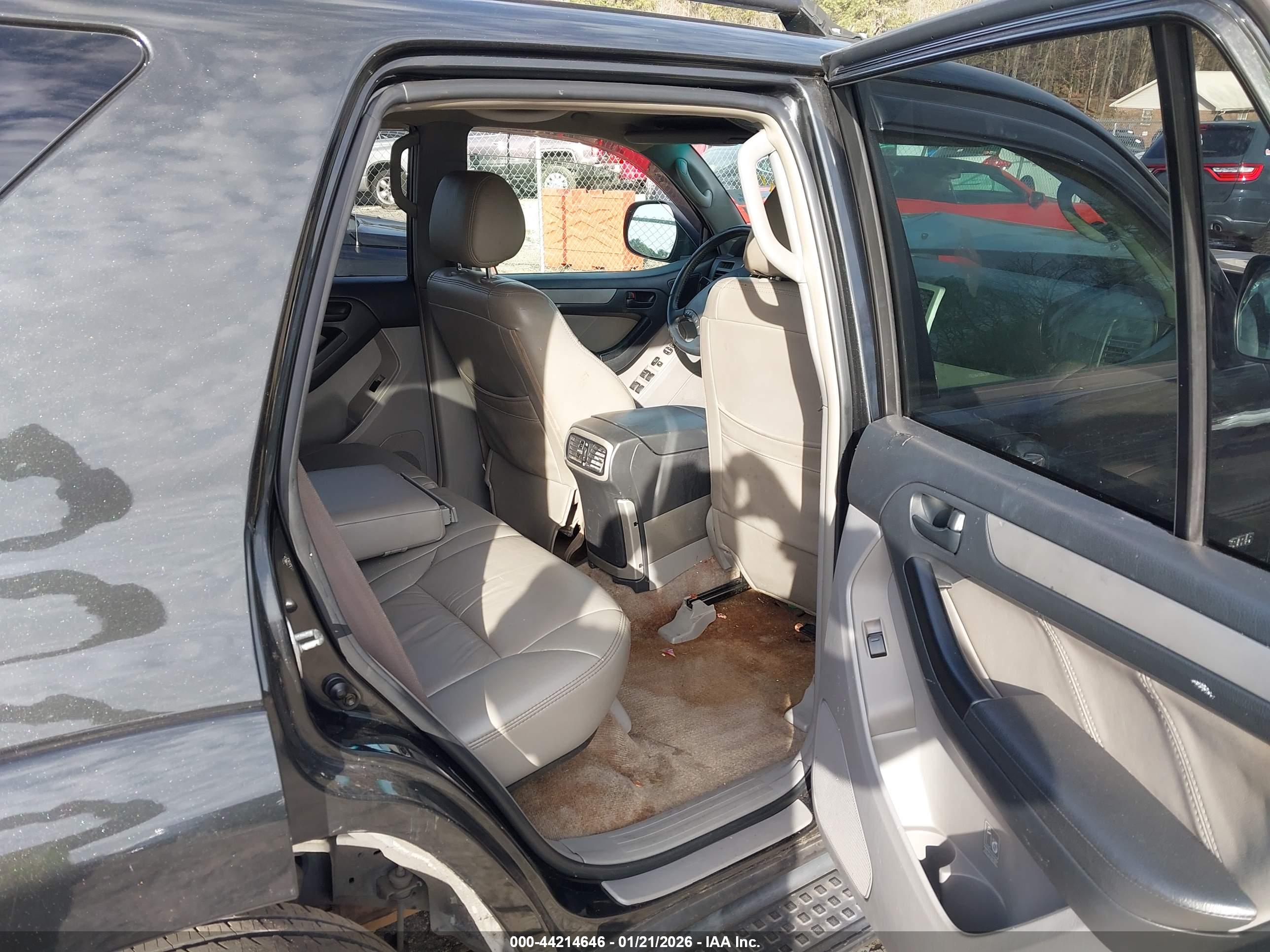 TOYOTA 4RUNNER image 8