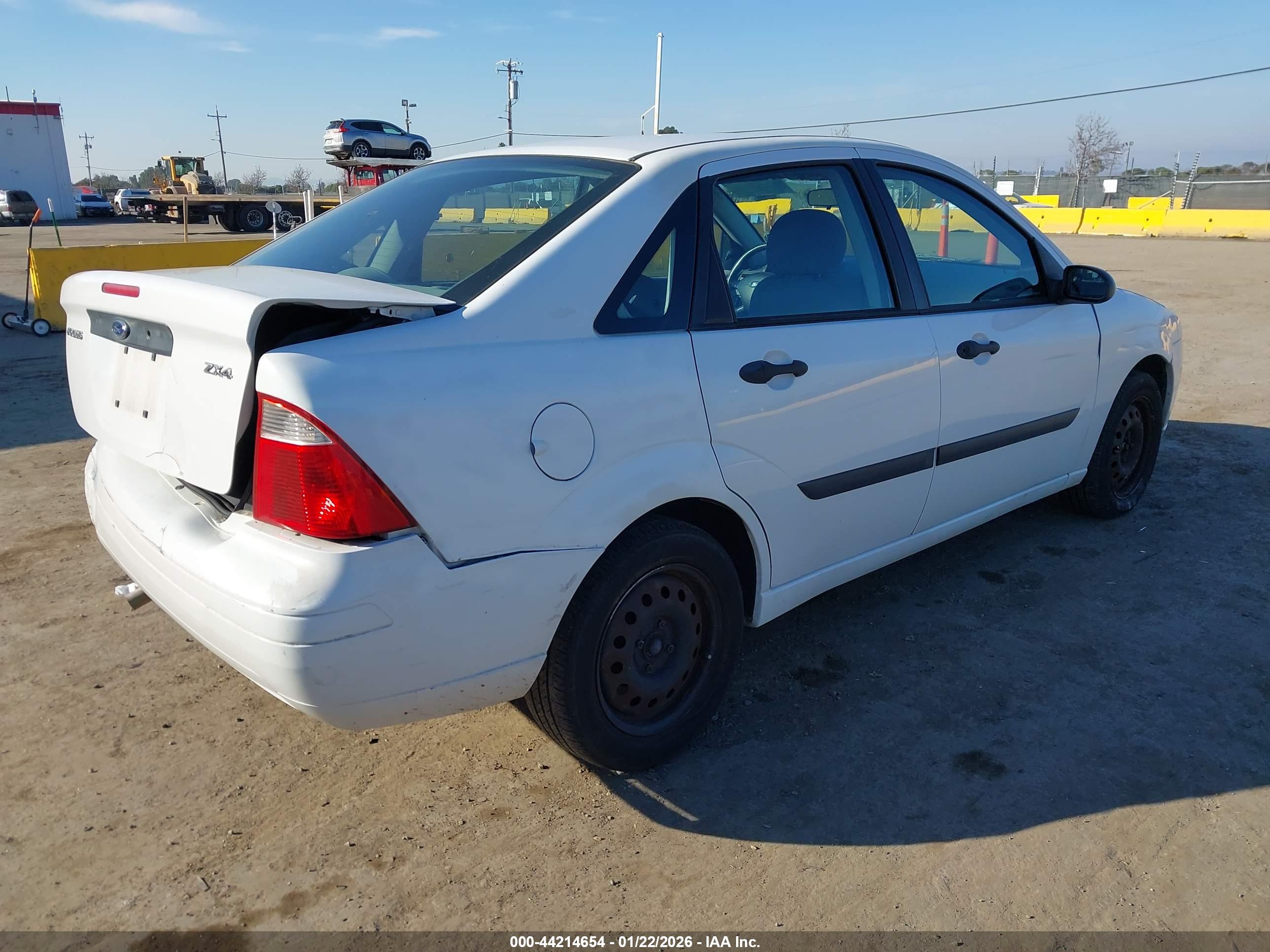 FORD FOCUS image 4