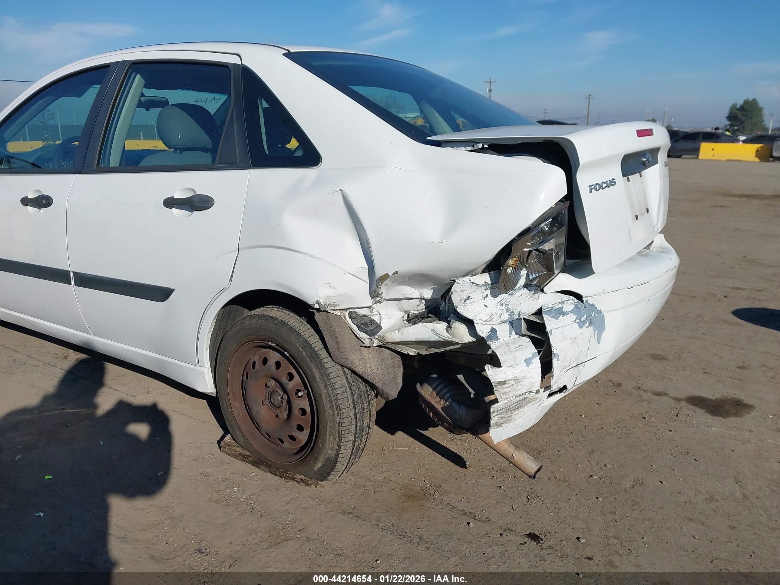 FORD FOCUS image 6