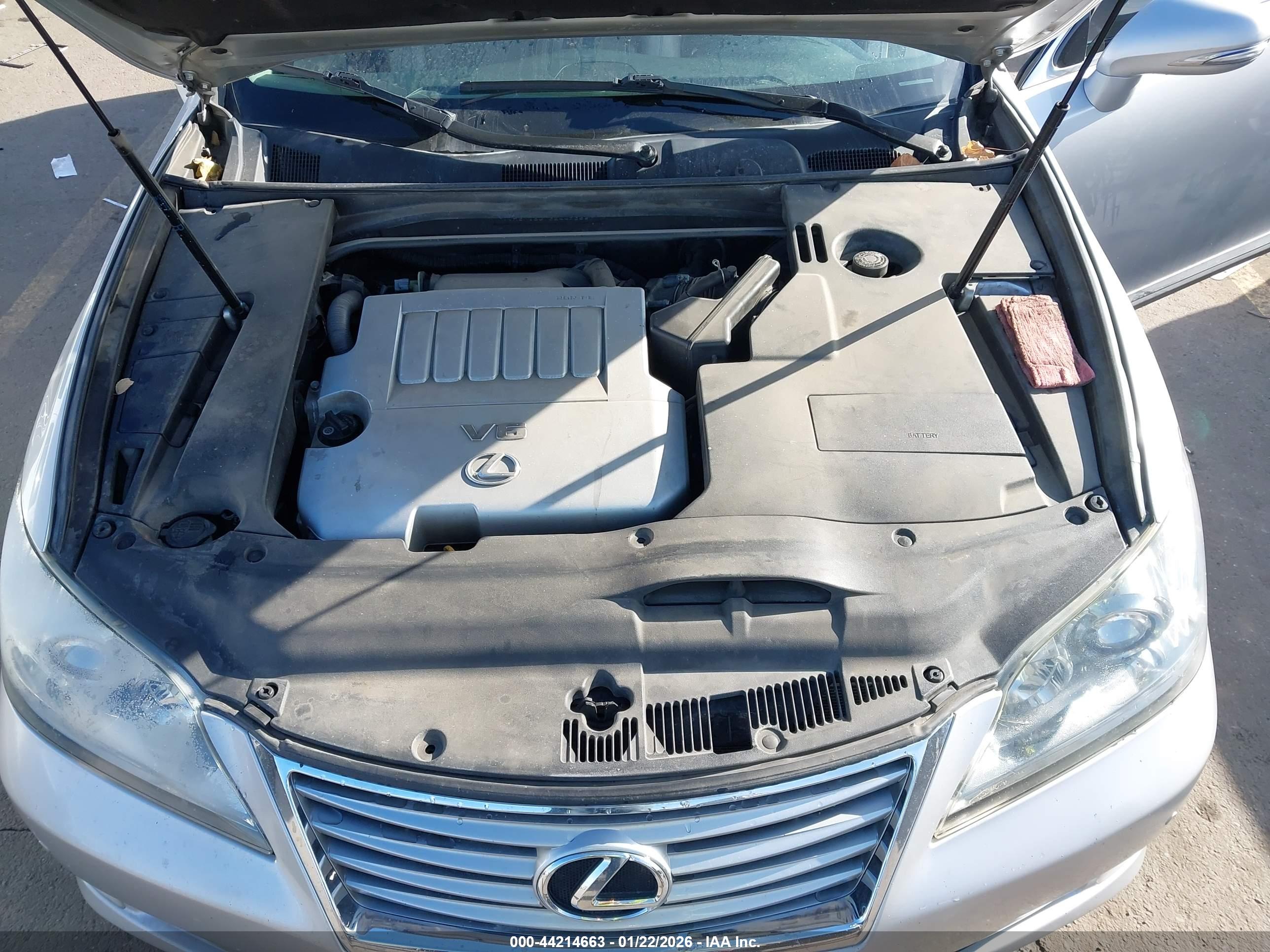 LEXUS ES image 10