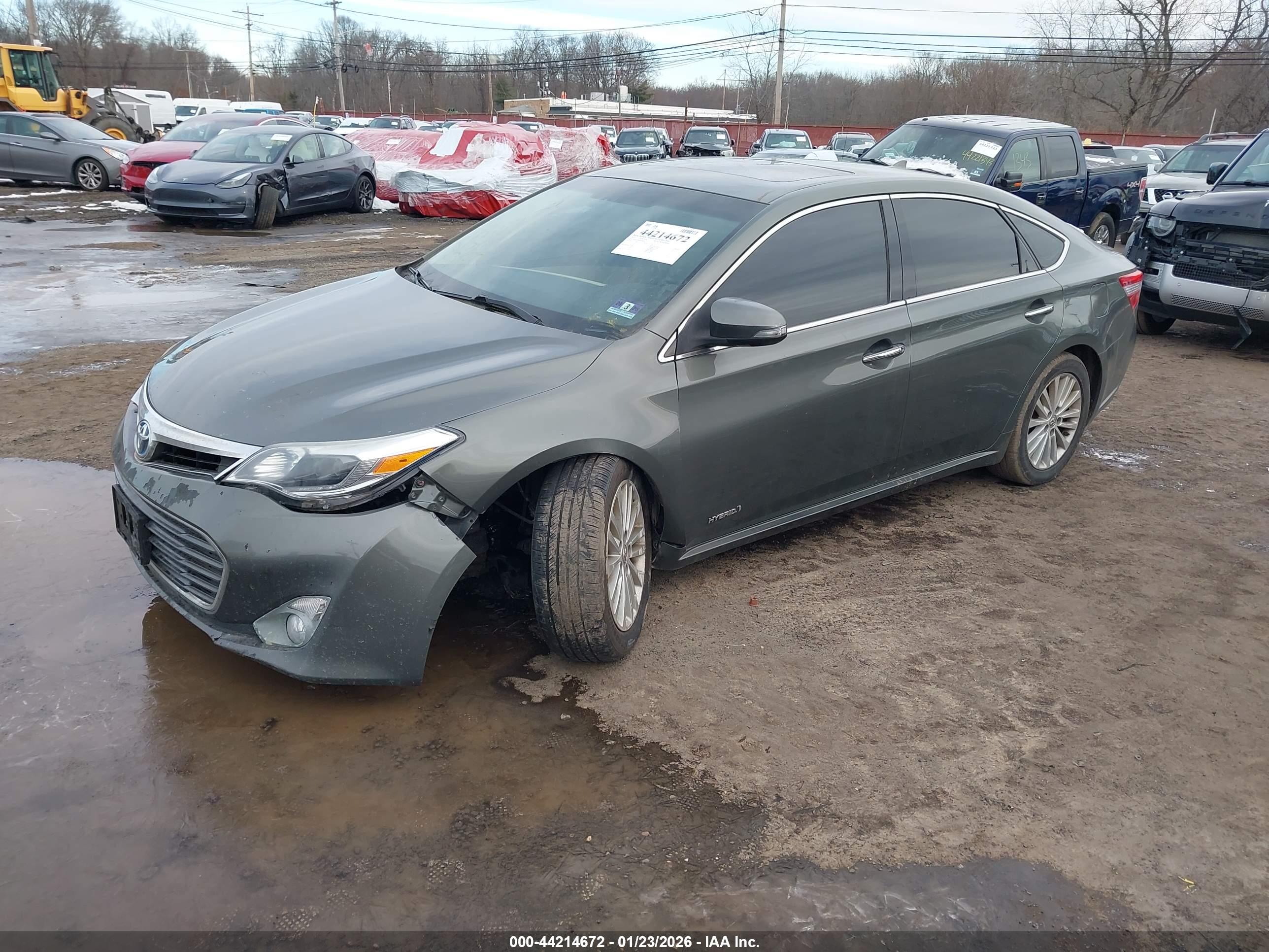 TOYOTA AVALON image 2