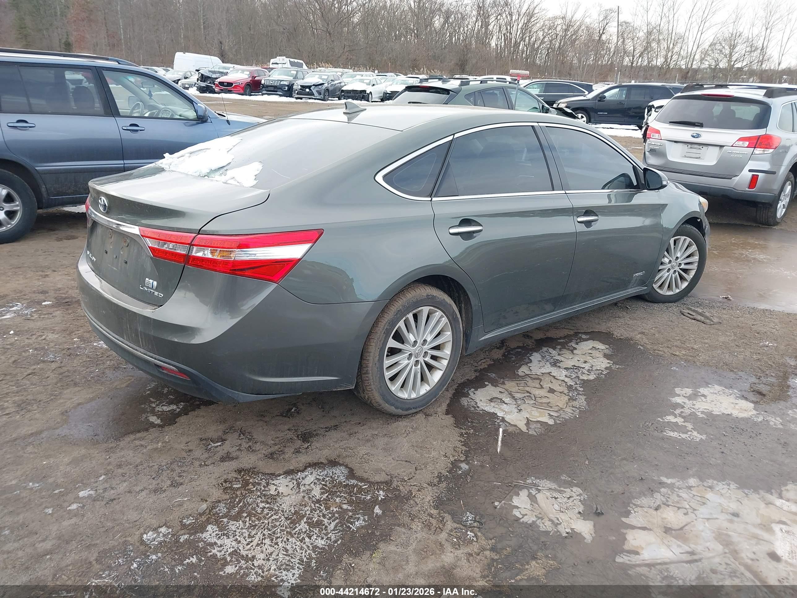 TOYOTA AVALON image 4