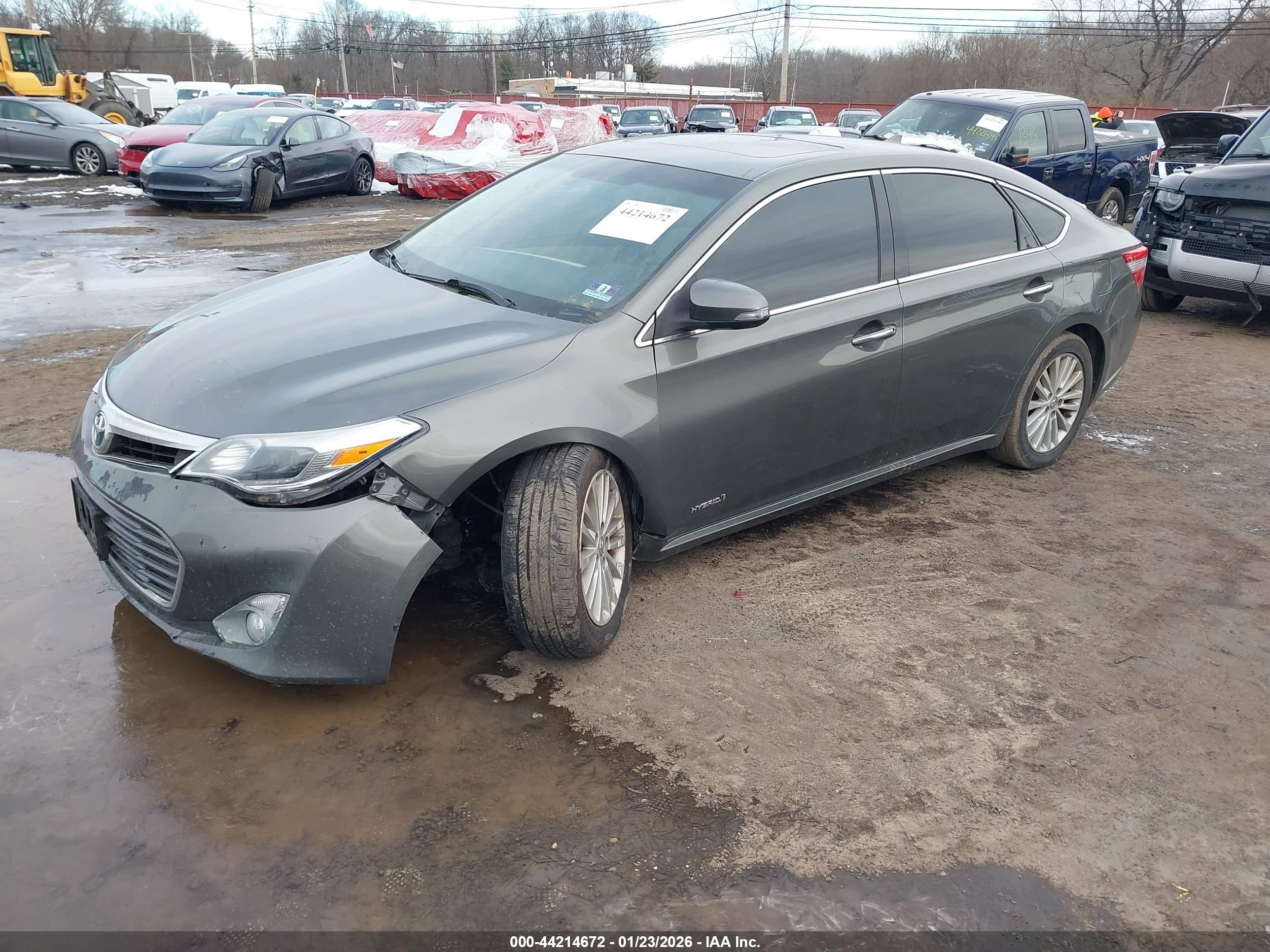 TOYOTA AVALON image 6