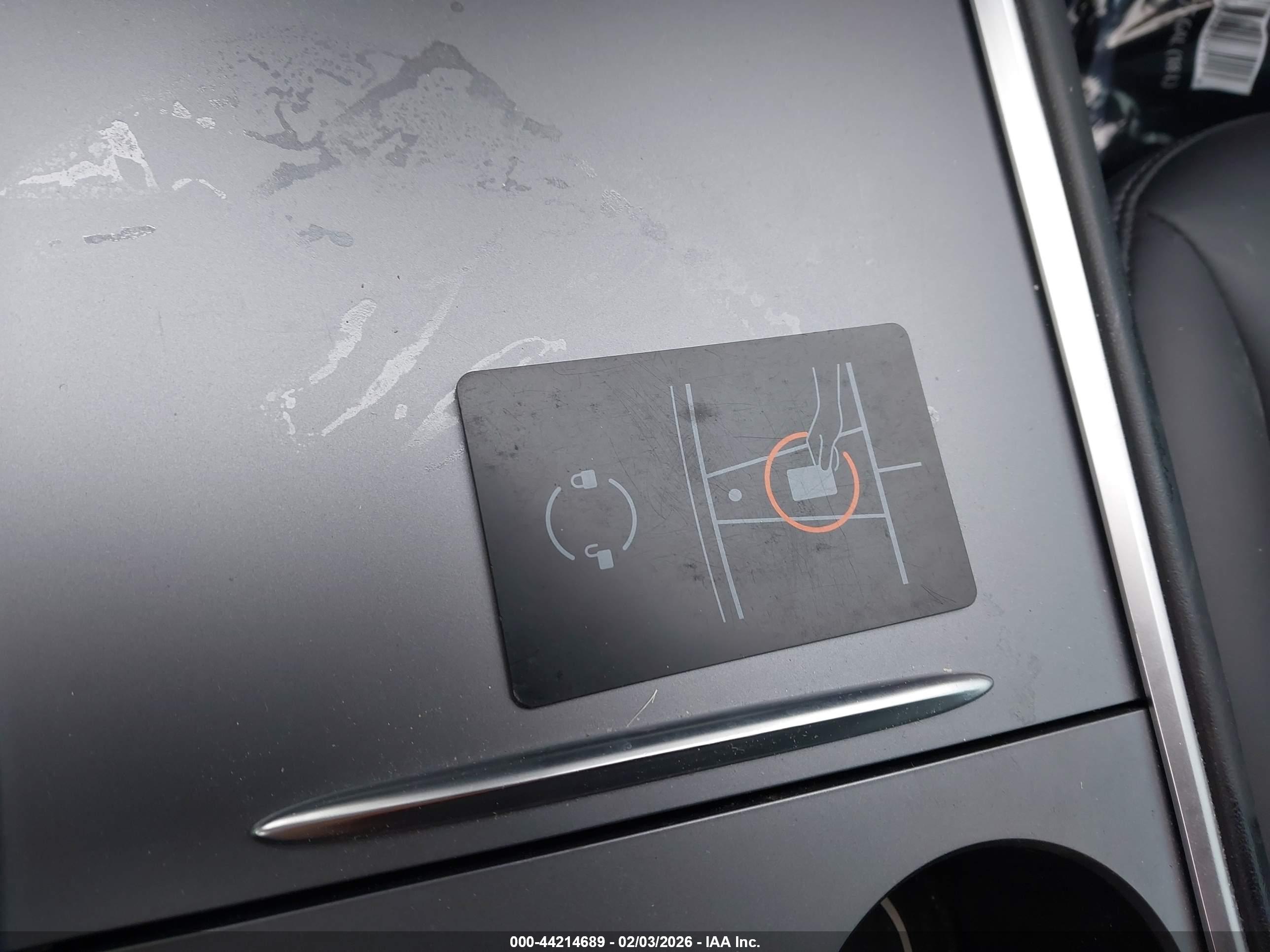 TESLA MODEL image 11