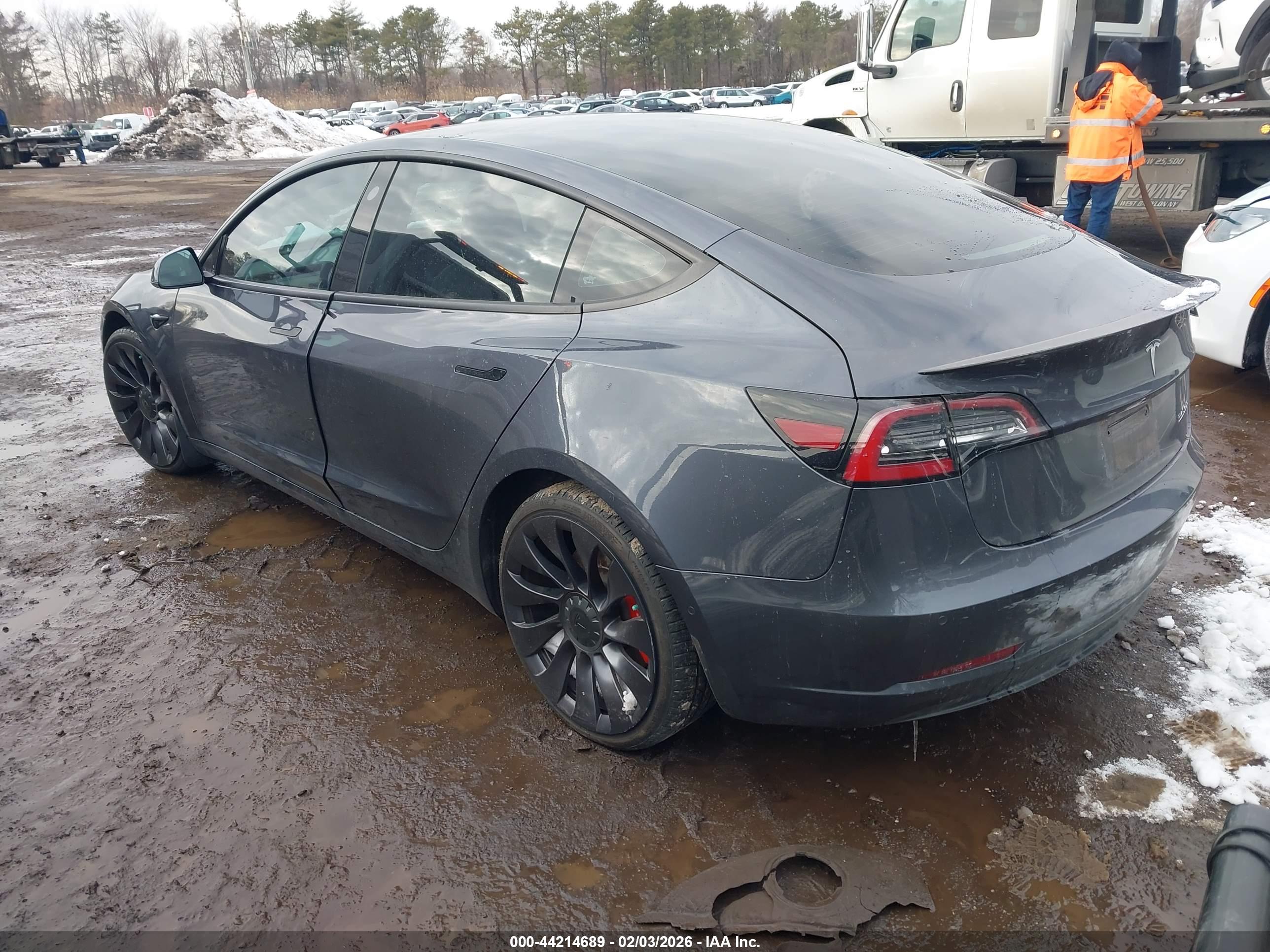 TESLA MODEL image 3