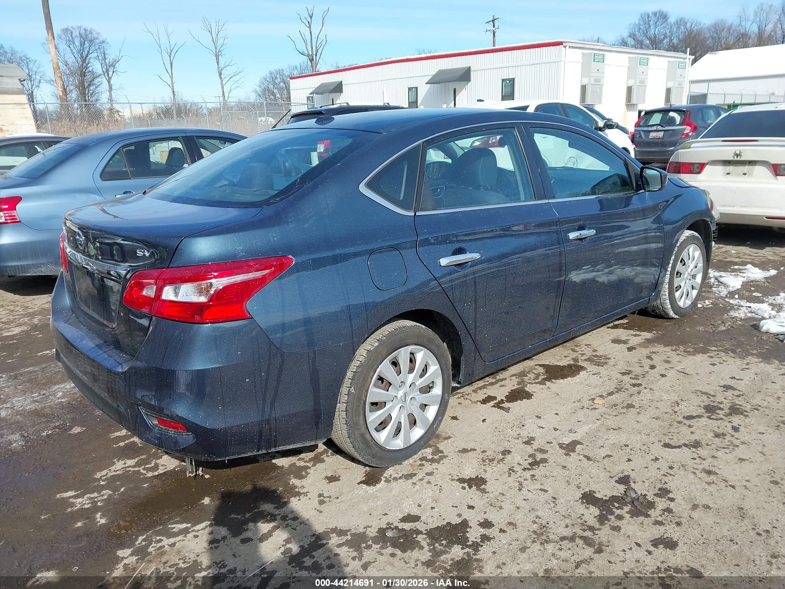NISSAN SENTRA image 4