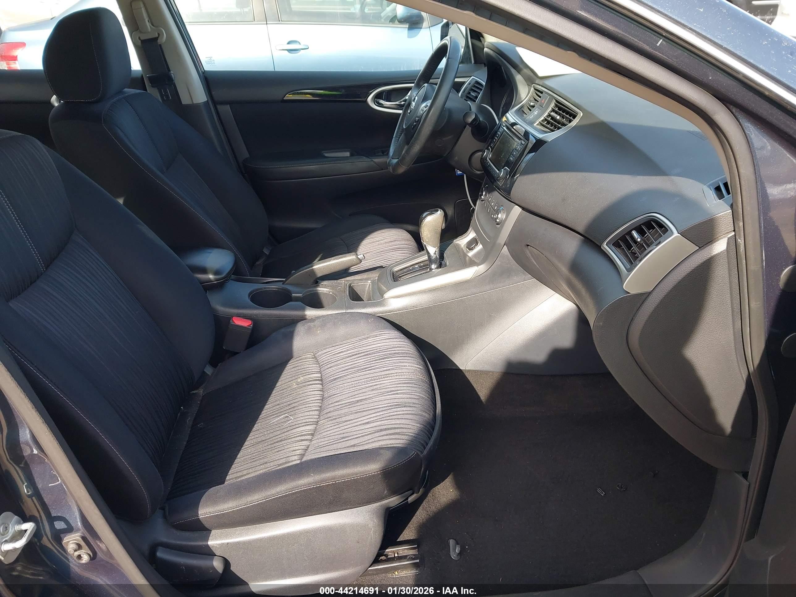 NISSAN SENTRA image 5