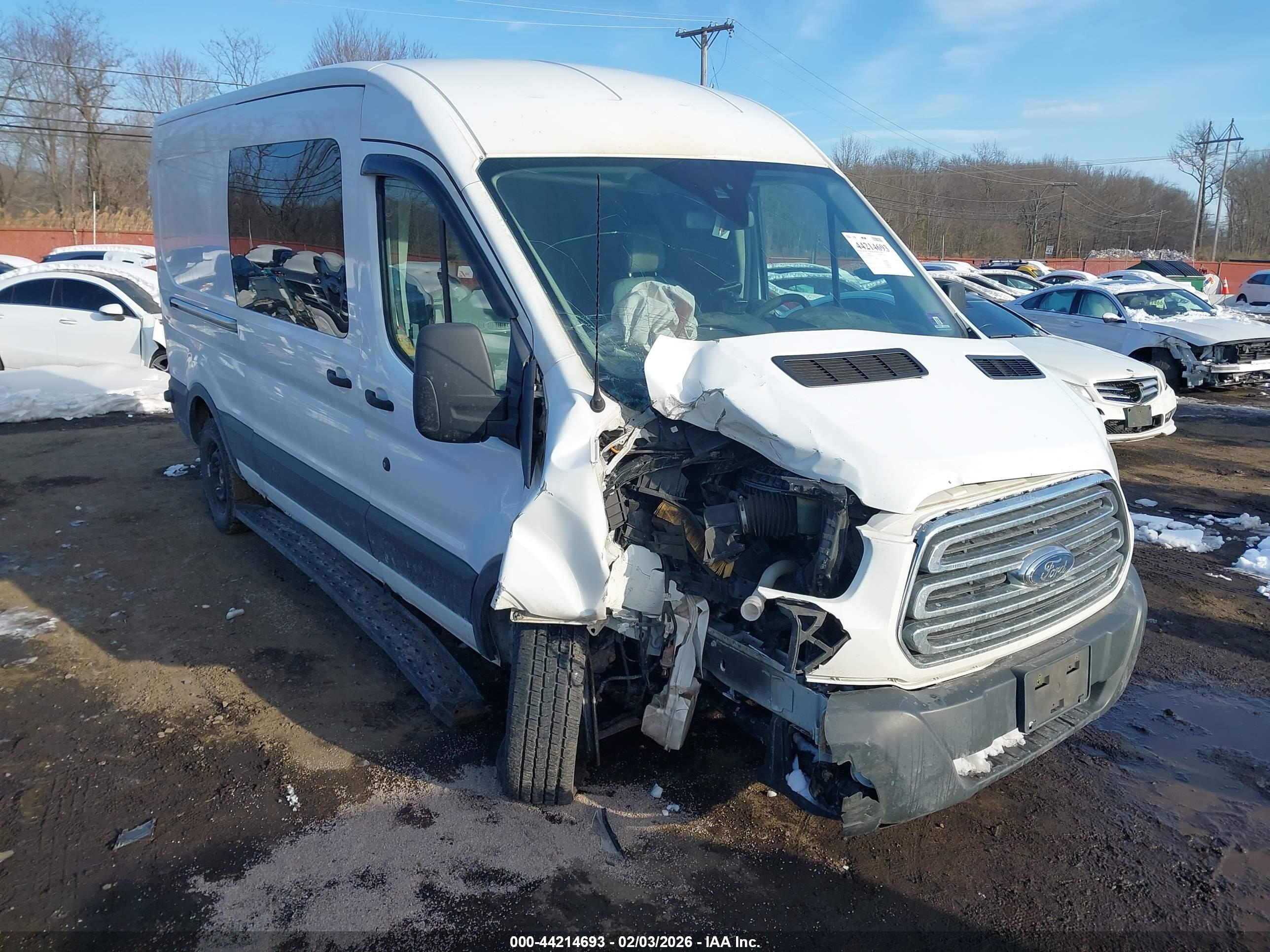 FORD TRANSIT-250 image 6