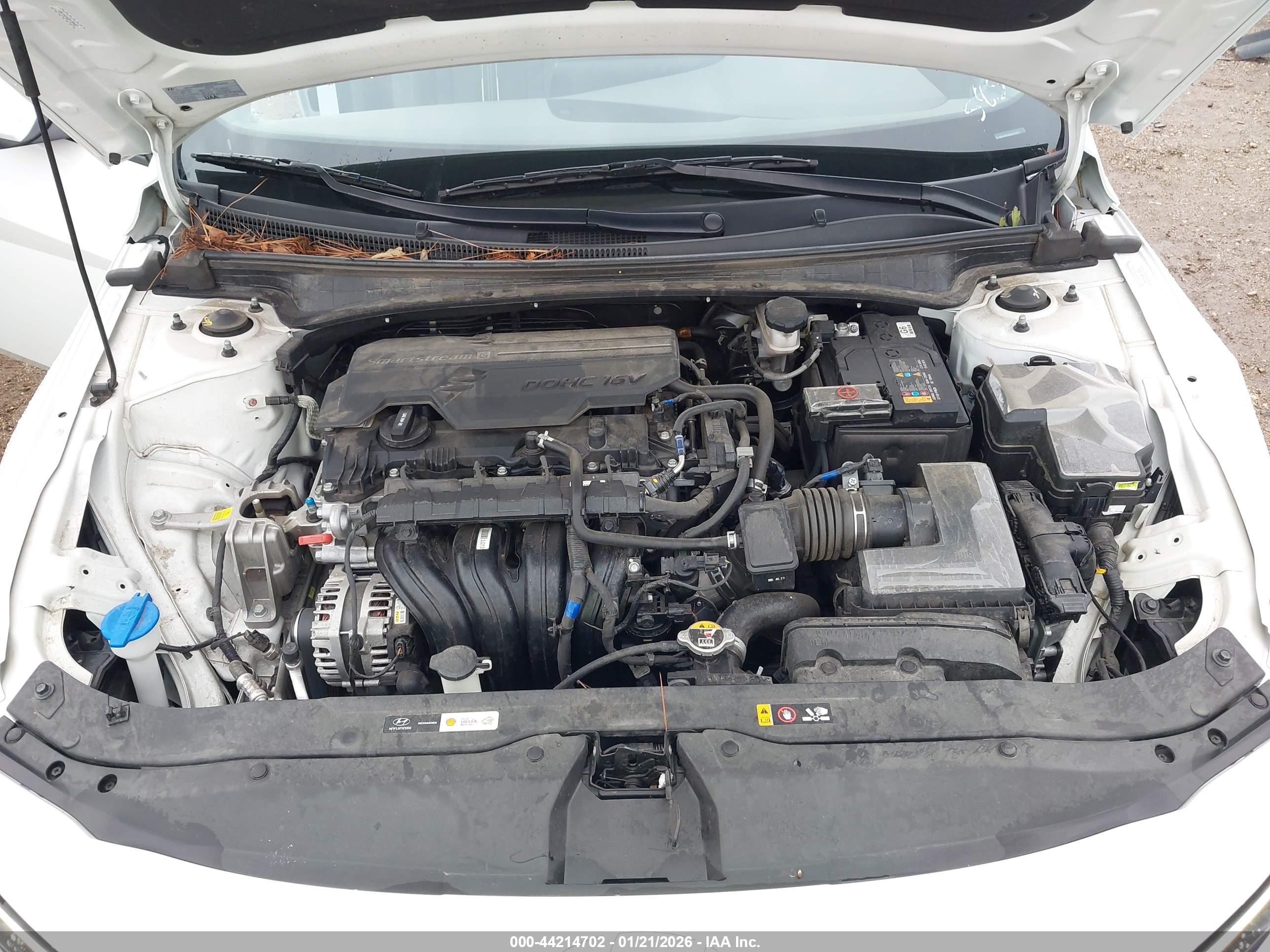 HYUNDAI ELANTRA image 10