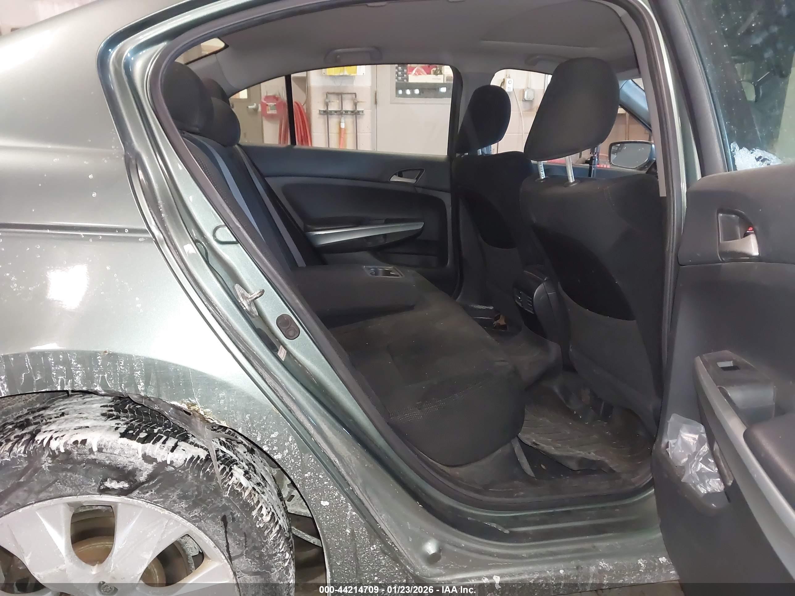HONDA ACCORD image 8