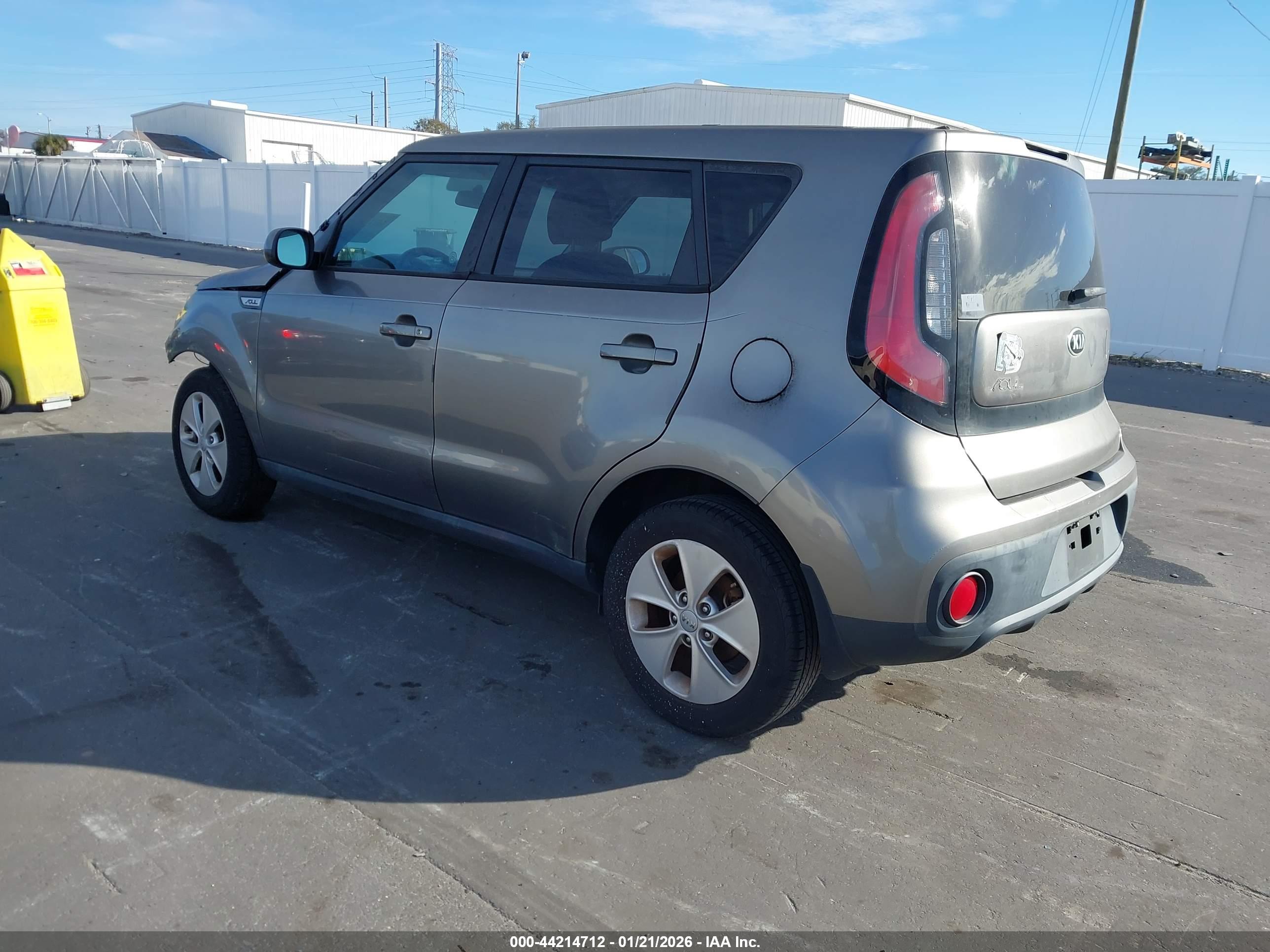 KIA SOUL image 3