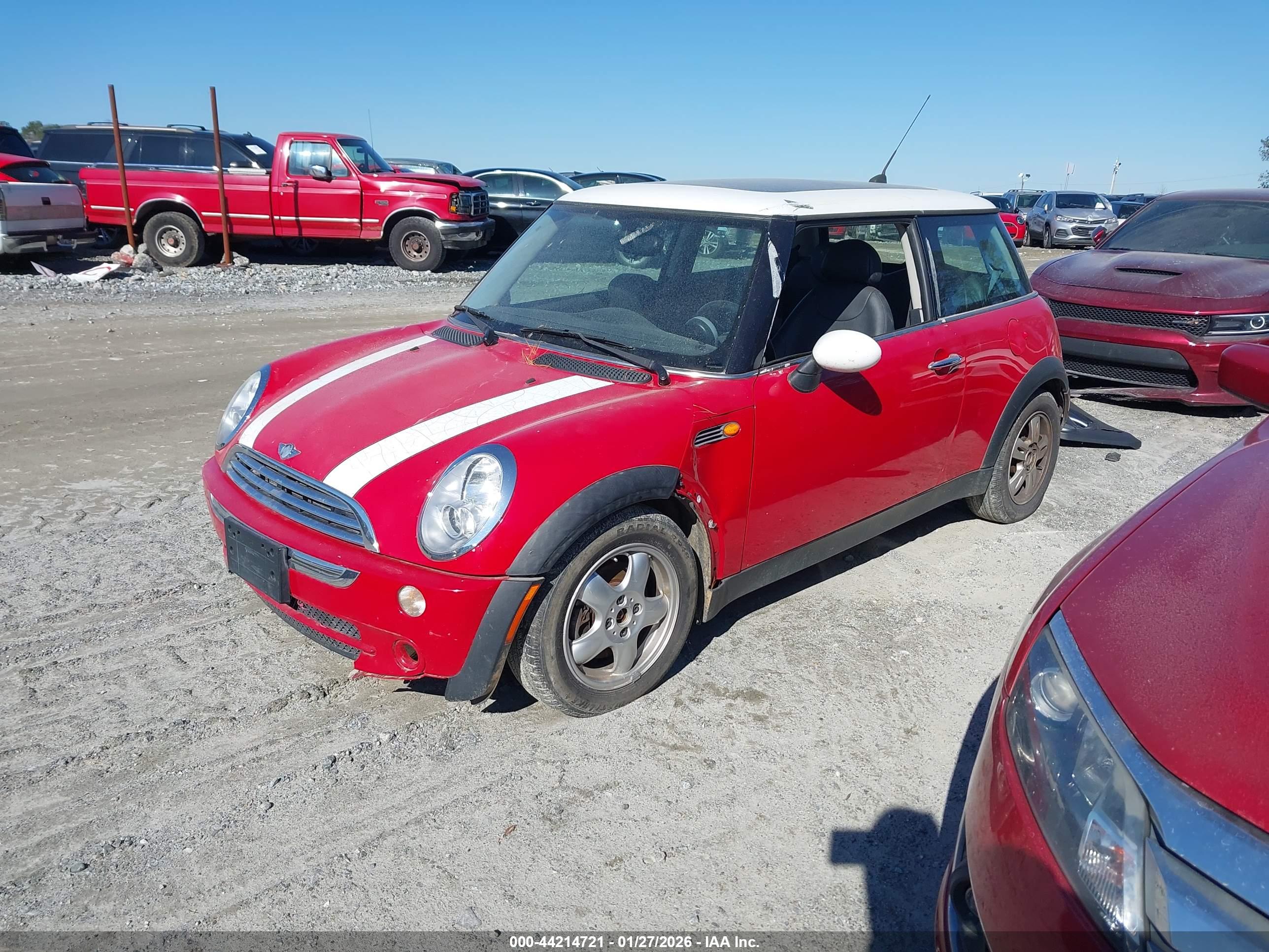 MINI COOPER image 2