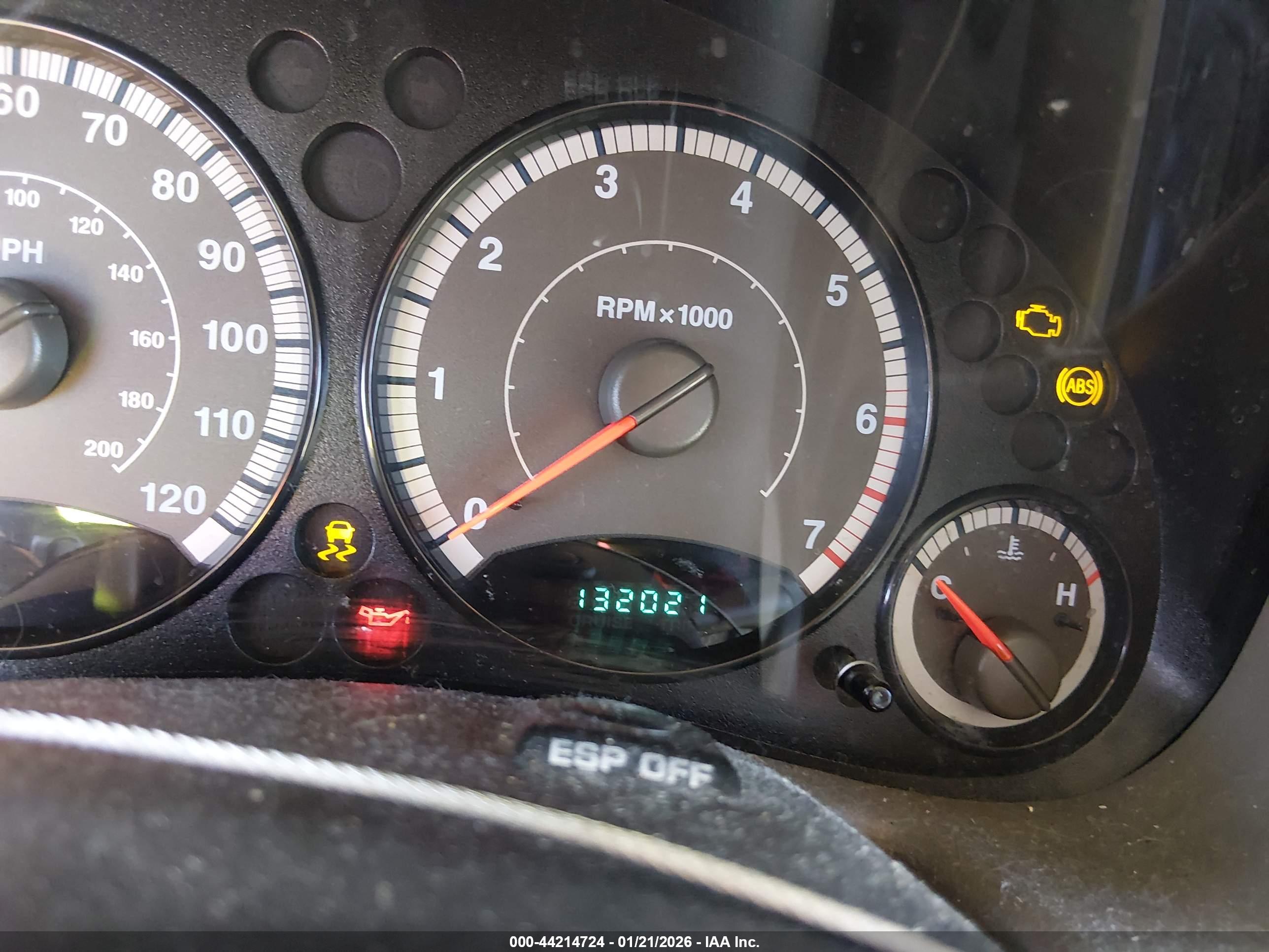 JEEP LIBERTY image 7